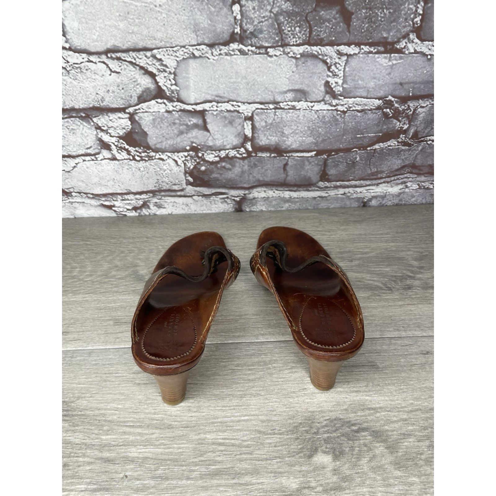 Barneys New York Henry Beguelin for Barneys New York Brown Leather Thong Heel Size US 6.5 / IT 36.5 - 6 Thumbnail