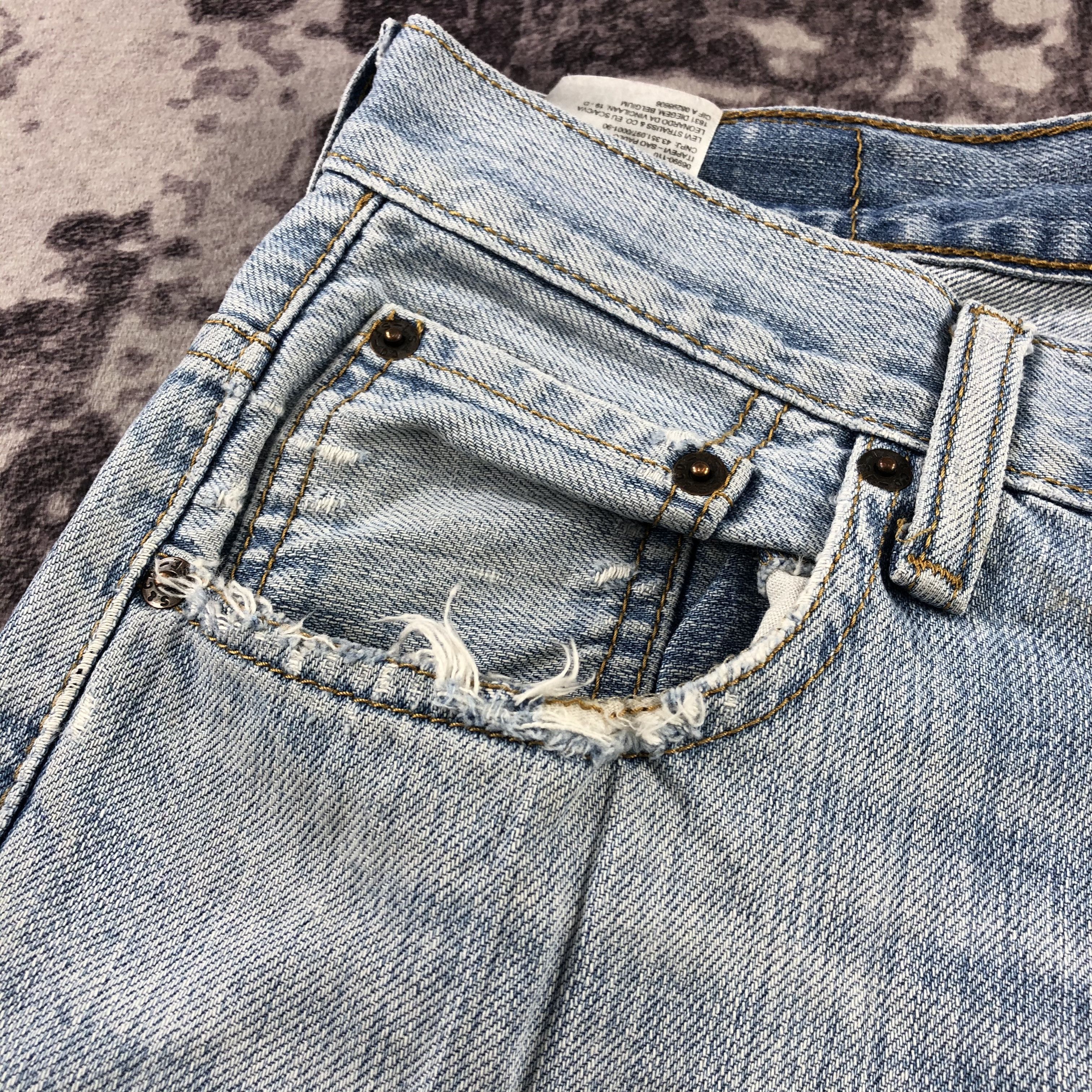 Levi's × Vintage Vintage Light Wash Levis 569 Jeans-JM2736 Size US 34 / EU 50 - 11 Thumbnail