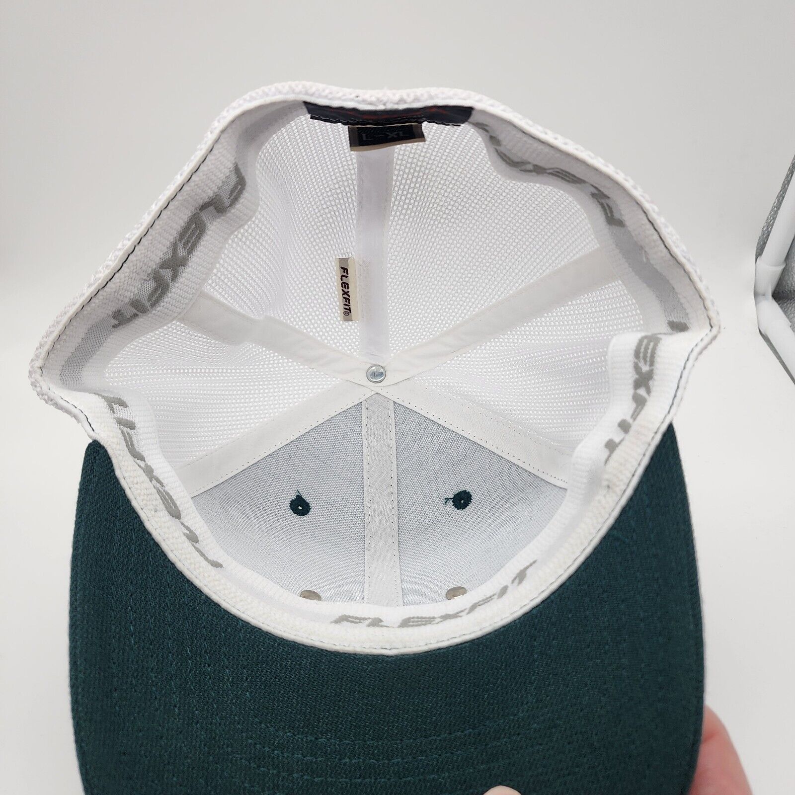 Oakley Oakley Golf Mesh Flex Fit Hat Enamel Green & White L/XL Size ONE SIZE - 3 Thumbnail