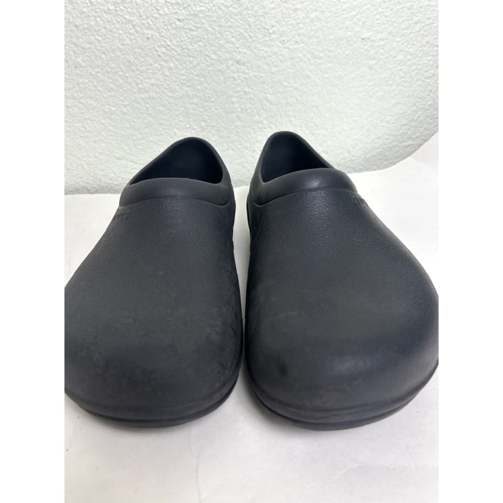 Crocs VINTAGE Crocs Lock Mens Black Dual Comfort Slip Resistant Clogs M 9 W 11 Size Black Crocs Lock Clog Mens Slips Resistant Comfort Shoes Size ONE SIZE - 6 Thumbnail
