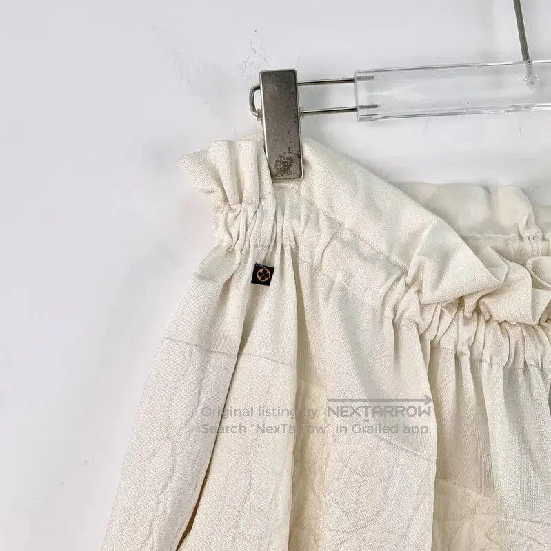 Louis Vuitton Louis Vuitton Beige Silk Women's Shorts . Size 30" / US 8 / IT 44 - 4 Thumbnail