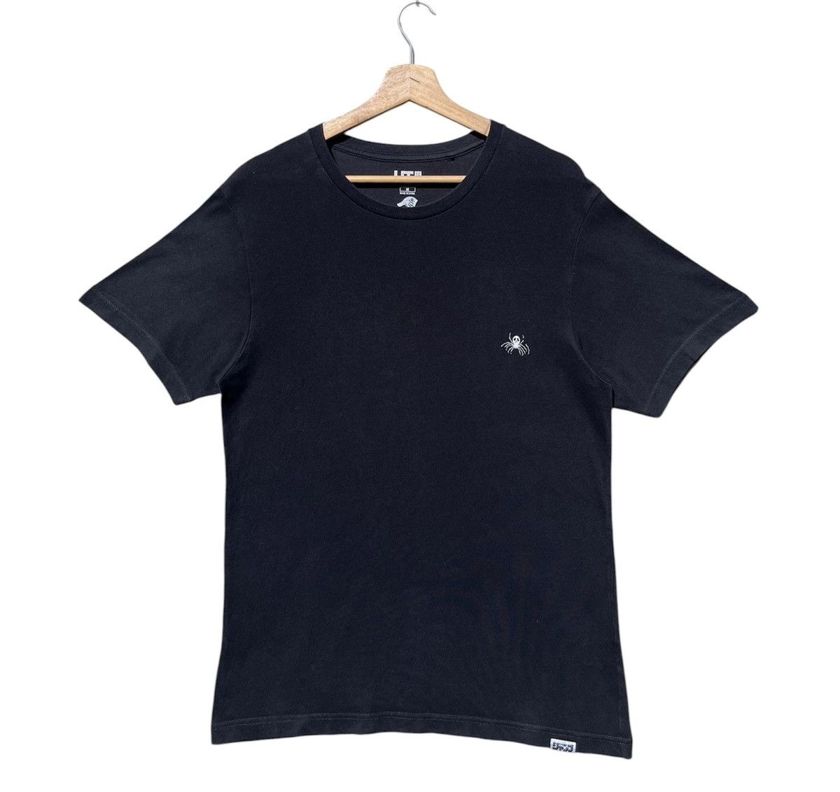 Anime RARE🔥 Ut Shonen Jump Hunter x Hunter Phantom Troupe Tee Size US M / EU 48-50 / 2 - 2 Thumbnail