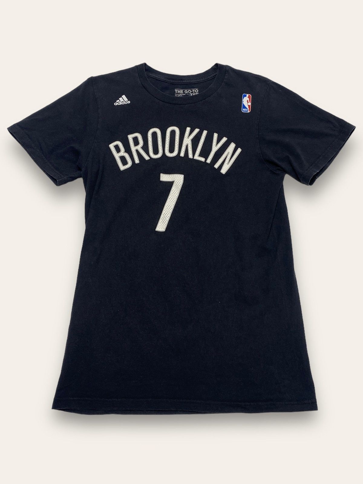 Adidas Vintage ADIDAS BROOKLYN JOHNSON Black Faded Tee Size US S / EU 44-46 / 1 - 1 Thumbnail