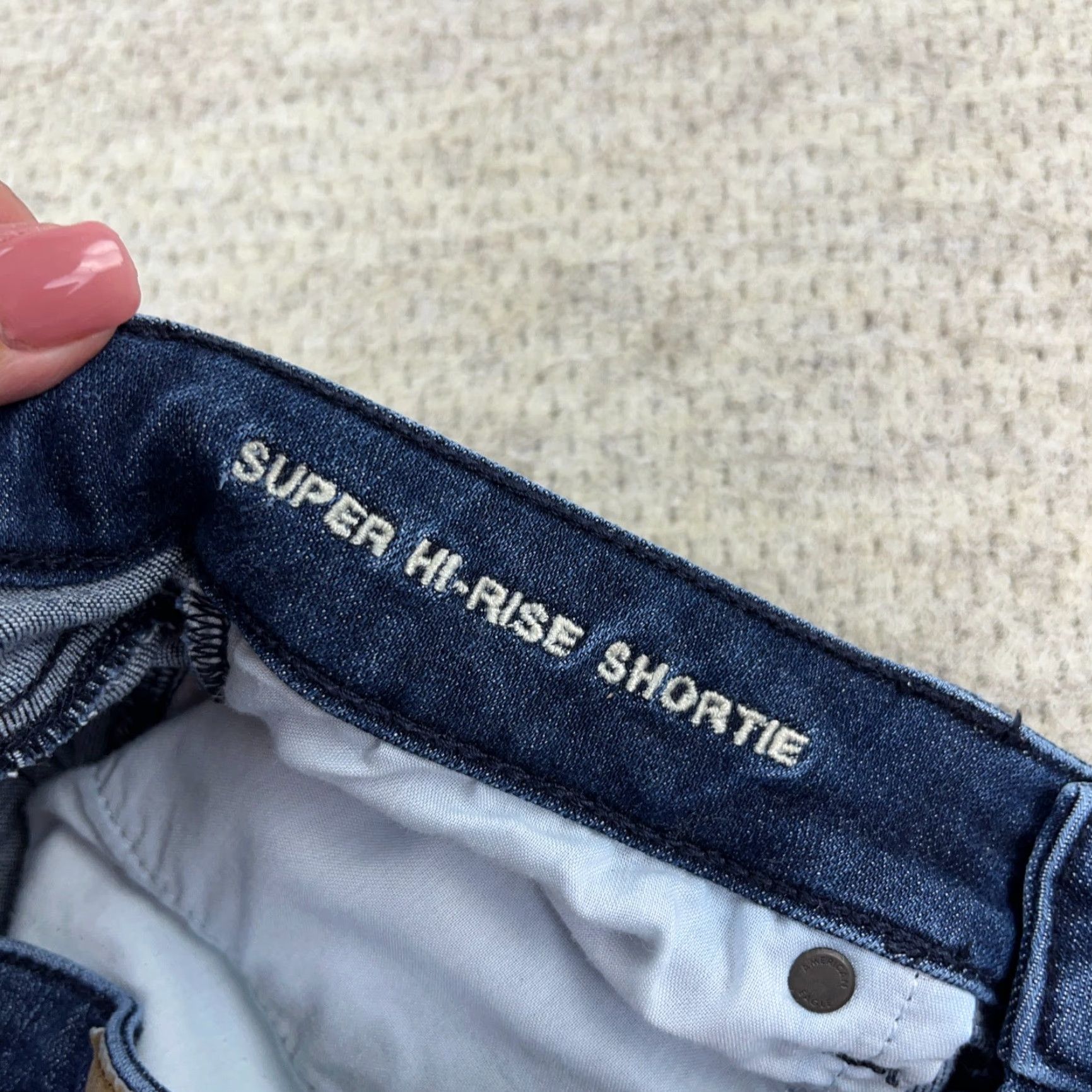 American Eagle Outfitters American Eagle Shorts Women 9 High Rise Cut Off Shortie Dark Jean Jorts Raw Hem Size 30" / US 8 / IT 44 - 3 Thumbnail