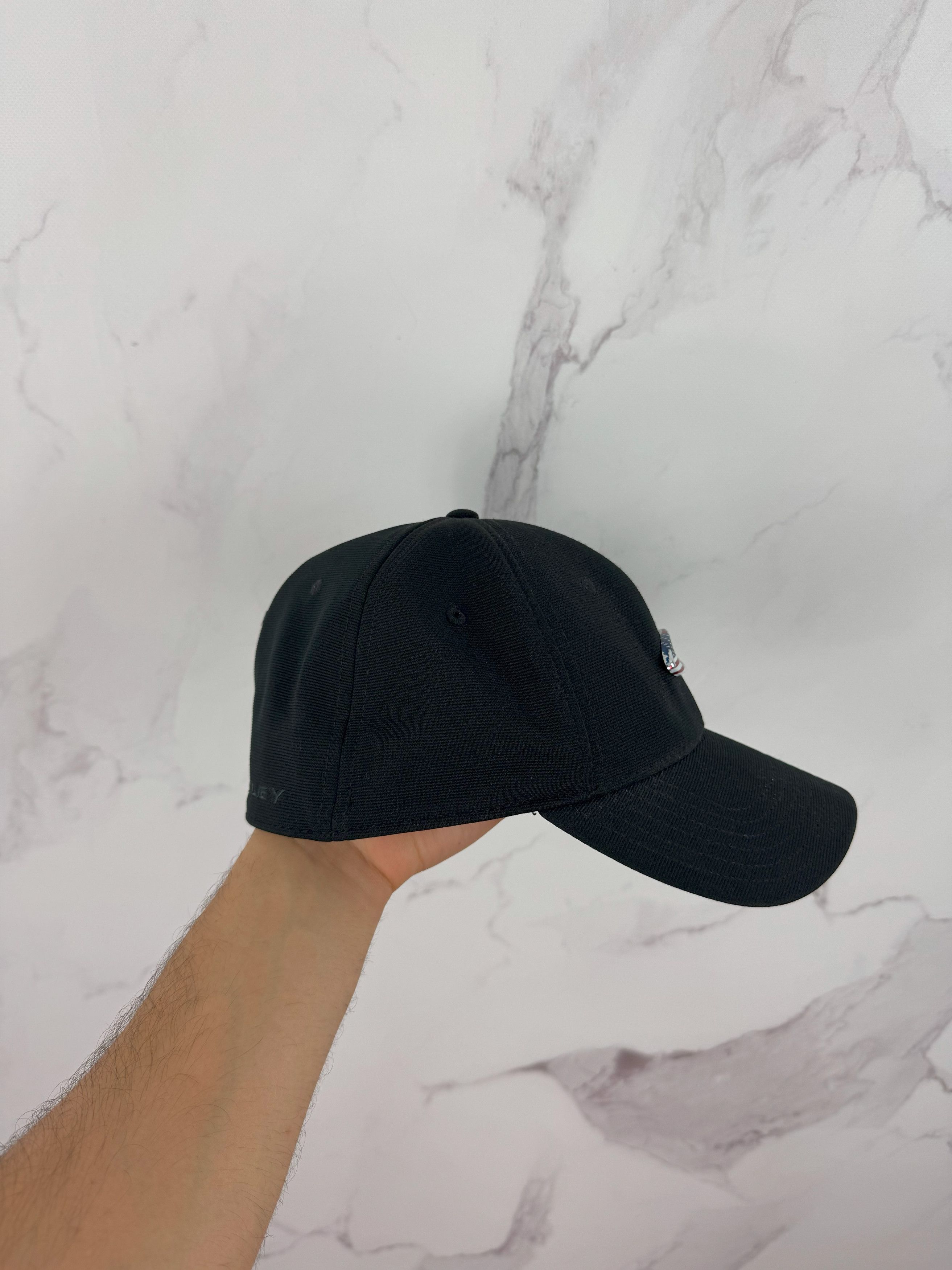 Oakley Oakley USA Flag Logo Cap Metal Emblem Baseball Hat Size ONE SIZE - 5 Thumbnail