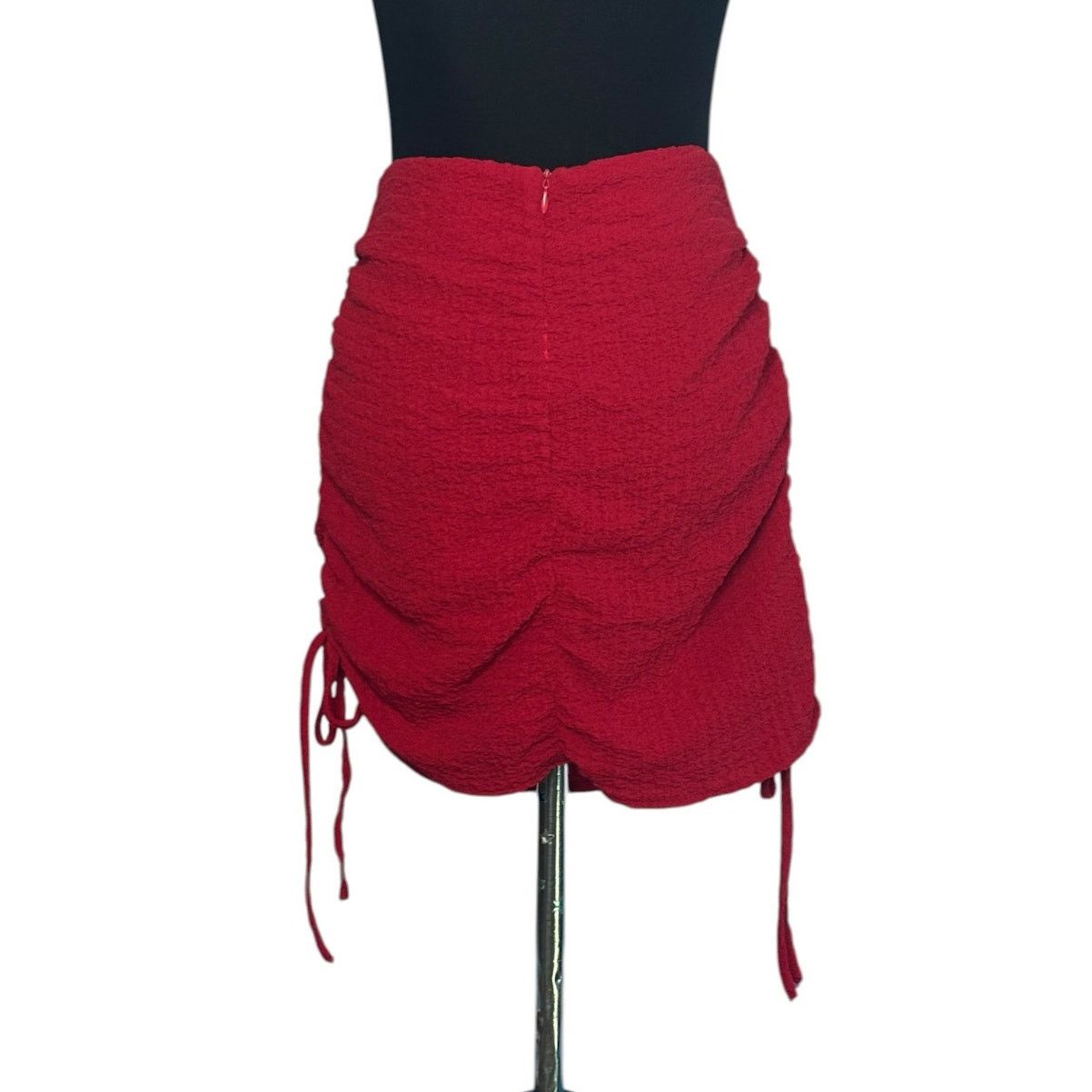Anthropologie Le Lis red ruched mini skirt size M Size 30" / US 8 / IT 44 - 7 Thumbnail