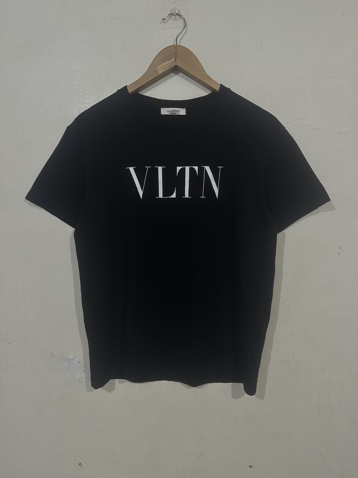 Valentino Valentino VLTN Logo T-Shirt Size US S / EU 44-46 / 1 - 1 Thumbnail