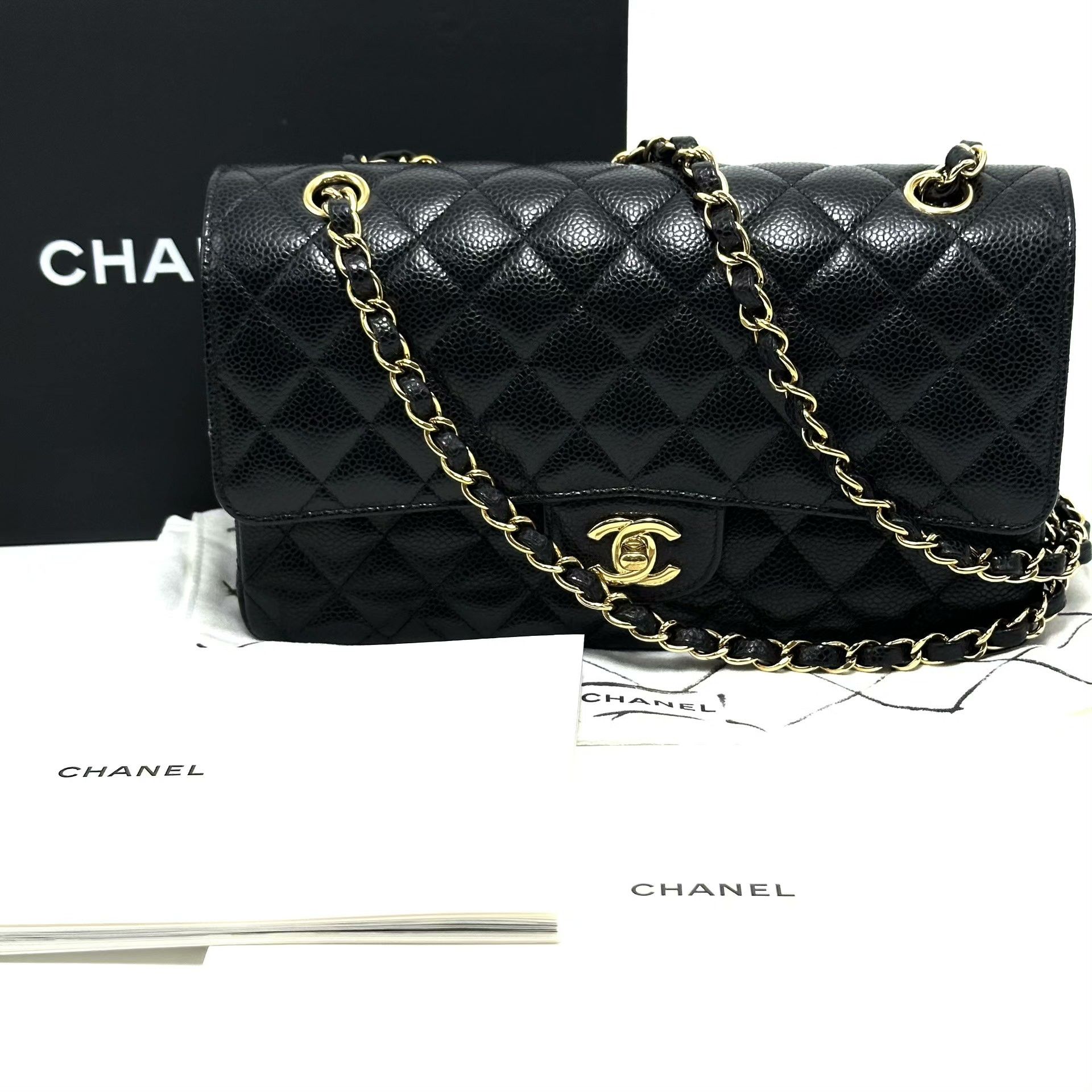 Chanel Pre-loved Bag Very good condition Size ONE SIZE - 1 Thumbnail