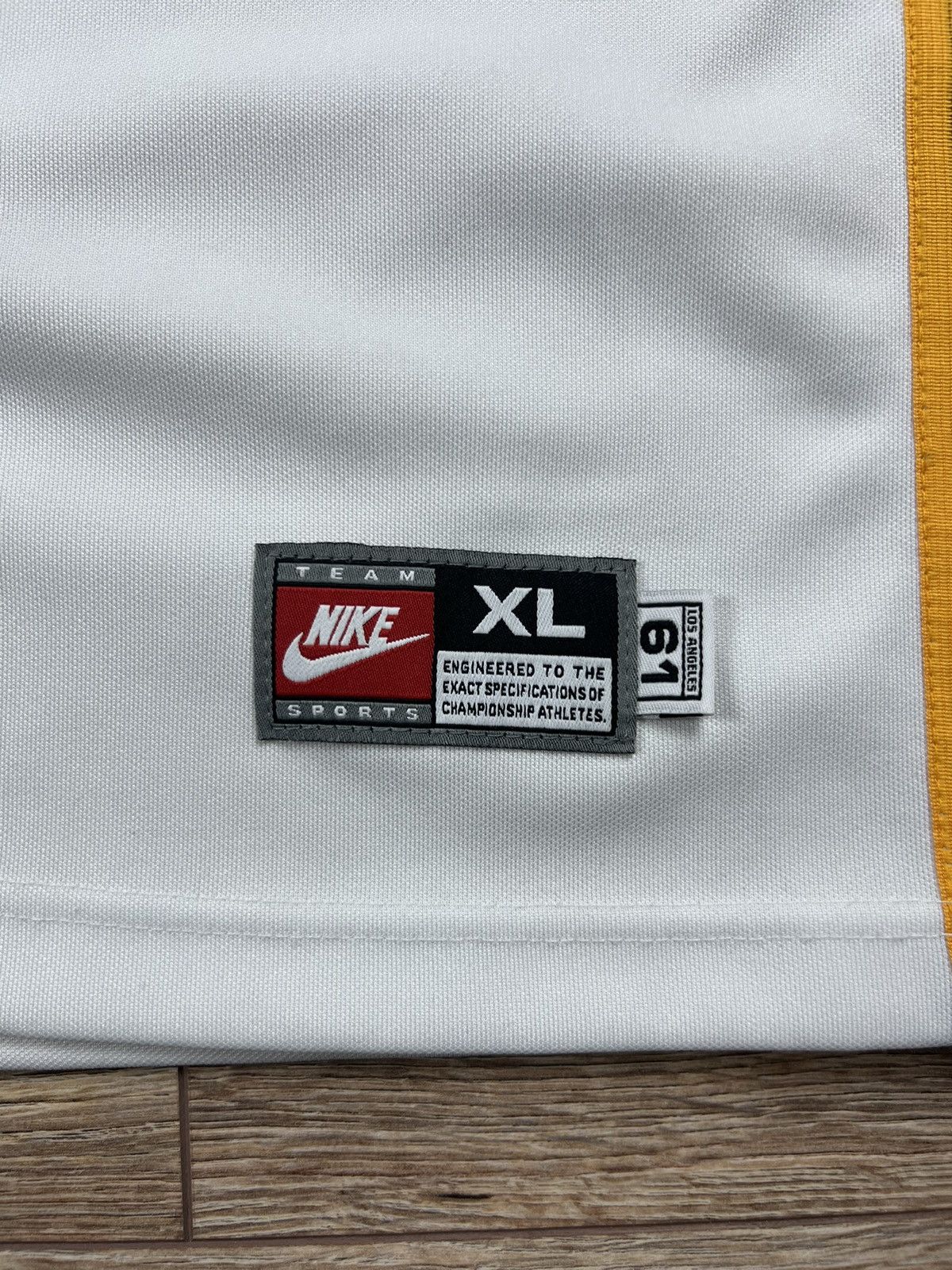 Designer × NBA × Vintage 🏀 90’S NIKE LAKERS VINTAGE LOS ANGELES WARM- UP JERSEY TEE Size US XL / EU 56 / 4 - 7 Thumbnail