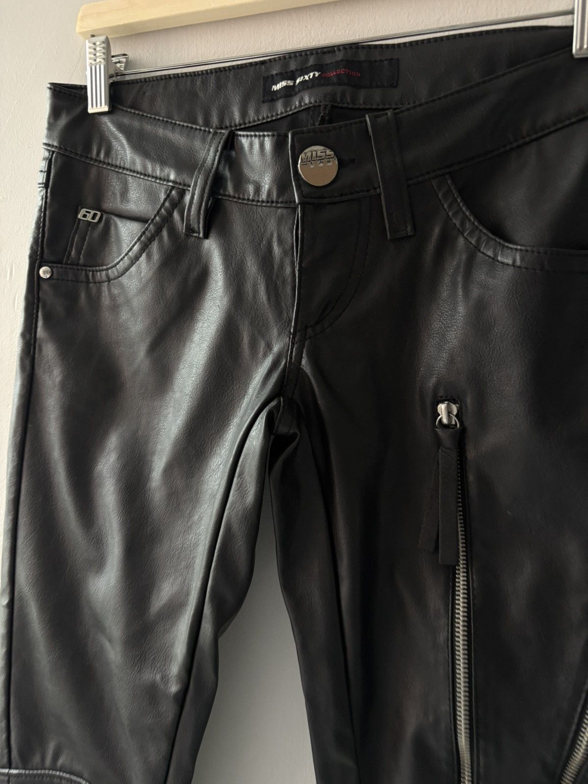 Miss Sixty Miss Sixty leather trousers Size 26" / US 2 / IT 38 - 9 Thumbnail