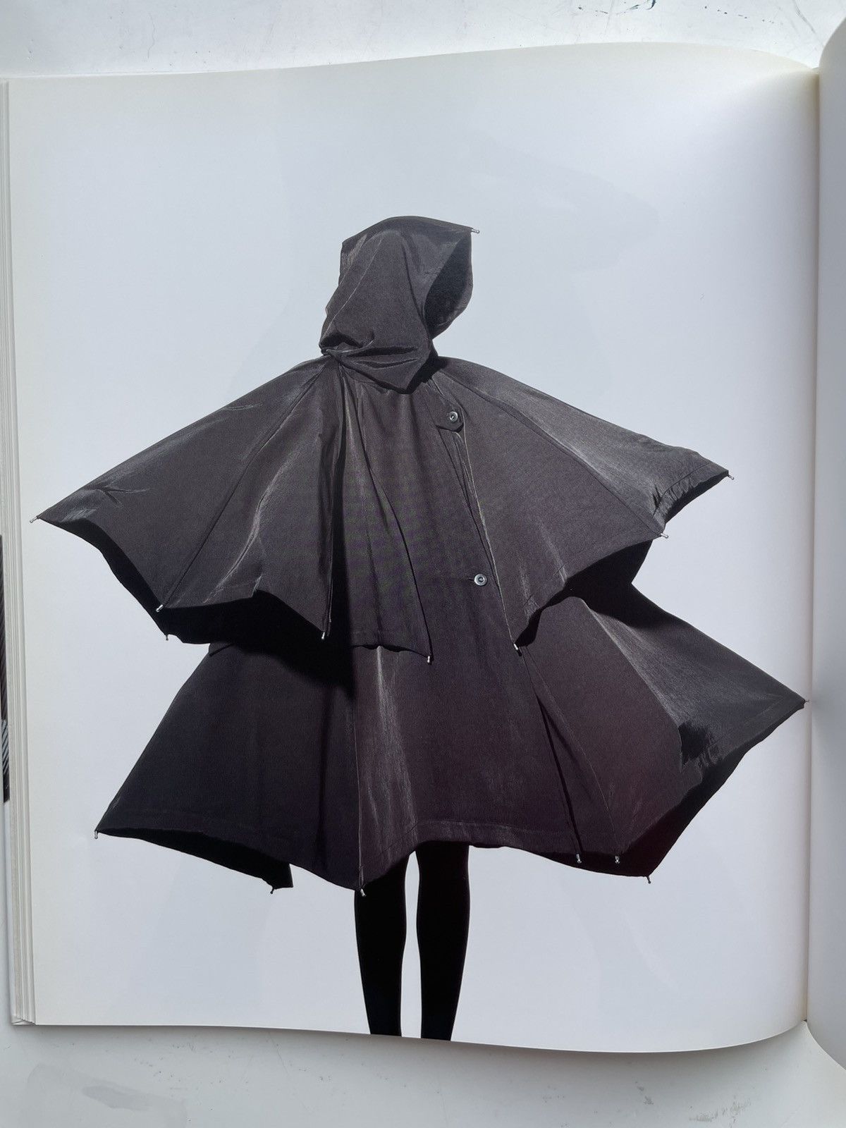 Issey Miyake Issey Miyake by Irving Penn 1990 Size ONE SIZE - 7 Thumbnail