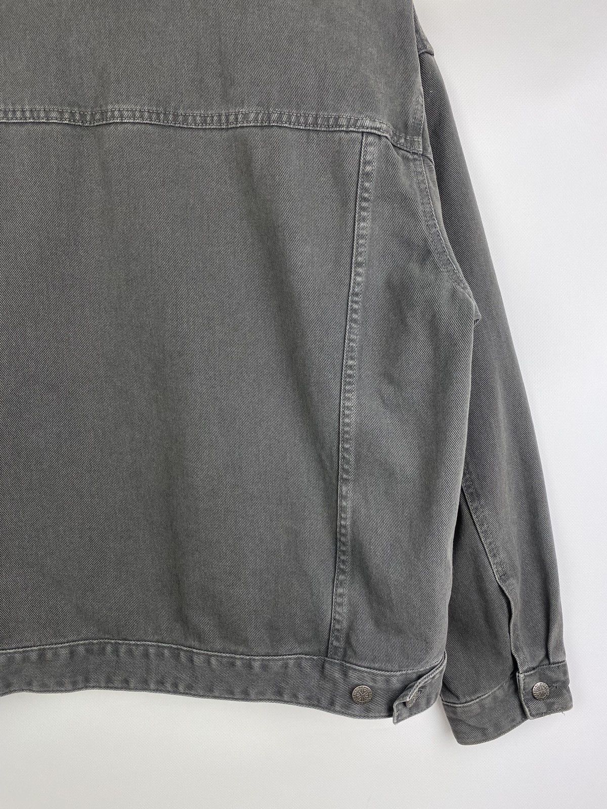 Represent Clo. Represent Clo. Spread collar men’s smoke denim jacket size L Size US L / EU 52-54 / 3 - 20 Thumbnail