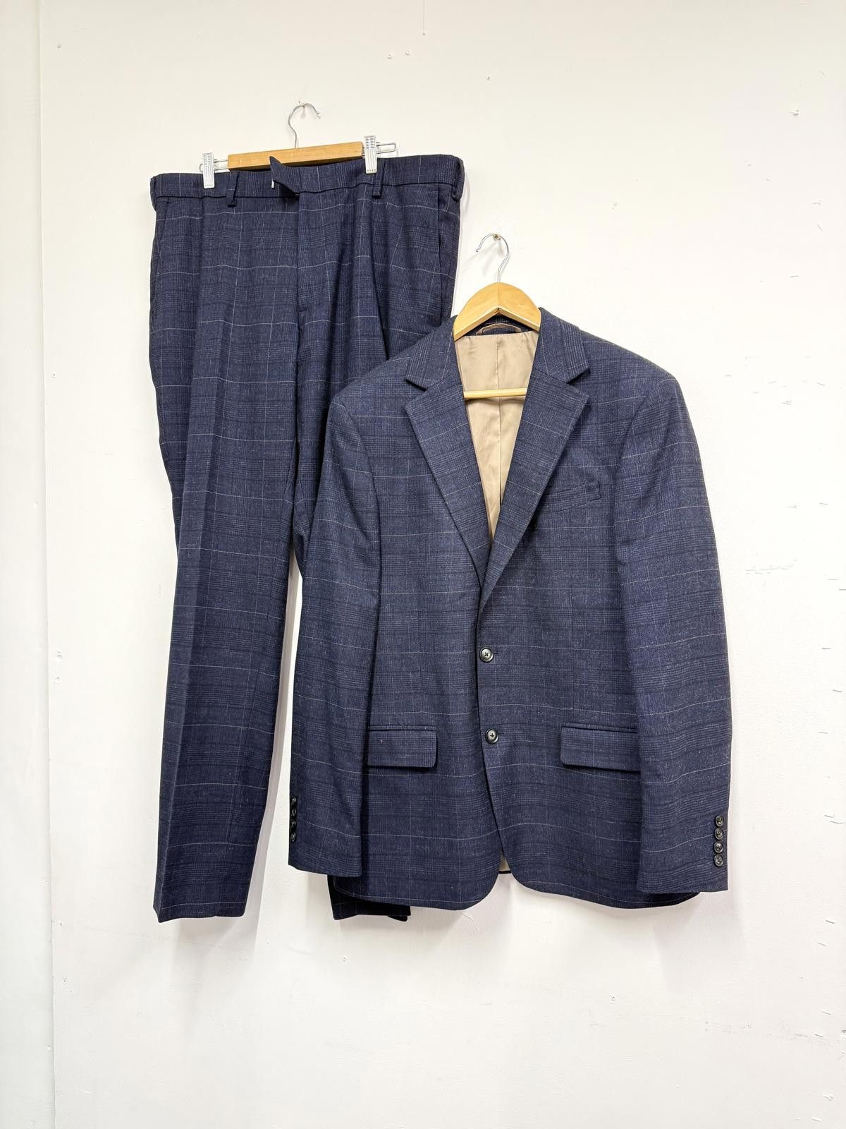 Moss Moss Tailored Fit Men's Suit in Blue Check Pattern, Size 34L Size 34R - 1 Thumbnail