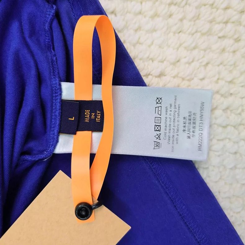 Louis Vuitton Louis Vuitton Solid color letter short sleeves Size US L / EU 52-54 / 3 - 5 Thumbnail
