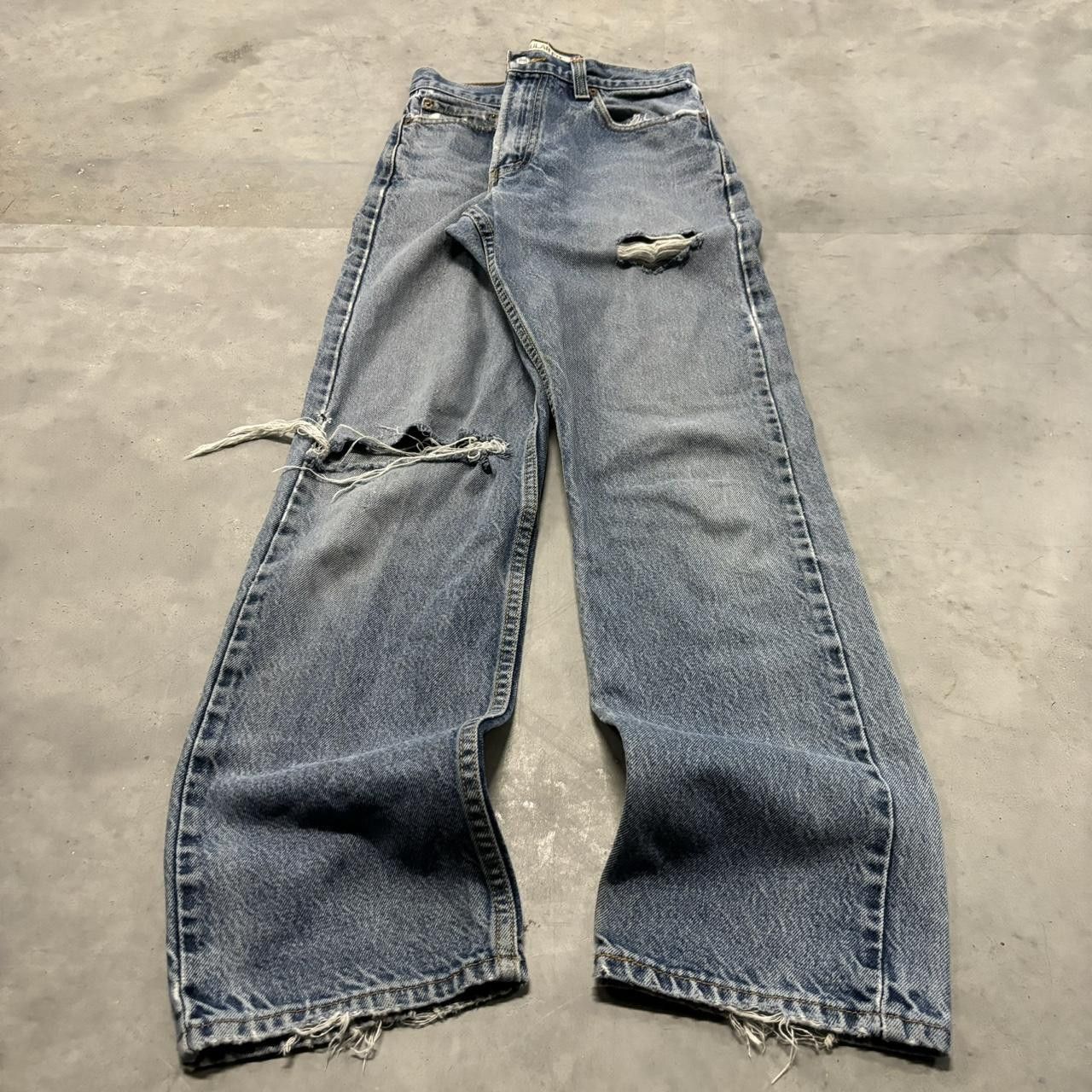 Levi's Vintage Y2K/2000s Grunge Distressed Levi’s Denim Jeans! Size US 30 / EU 46 - 3 Thumbnail