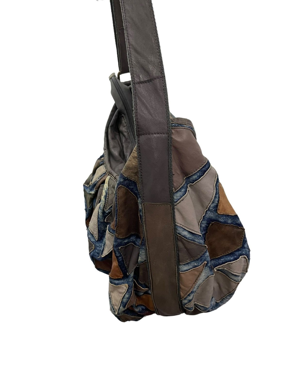 Japanese Brand Patchwork Leather x Denim Handmade Custom Messenger Bag 2🟩 Size ONE SIZE - 4 Thumbnail