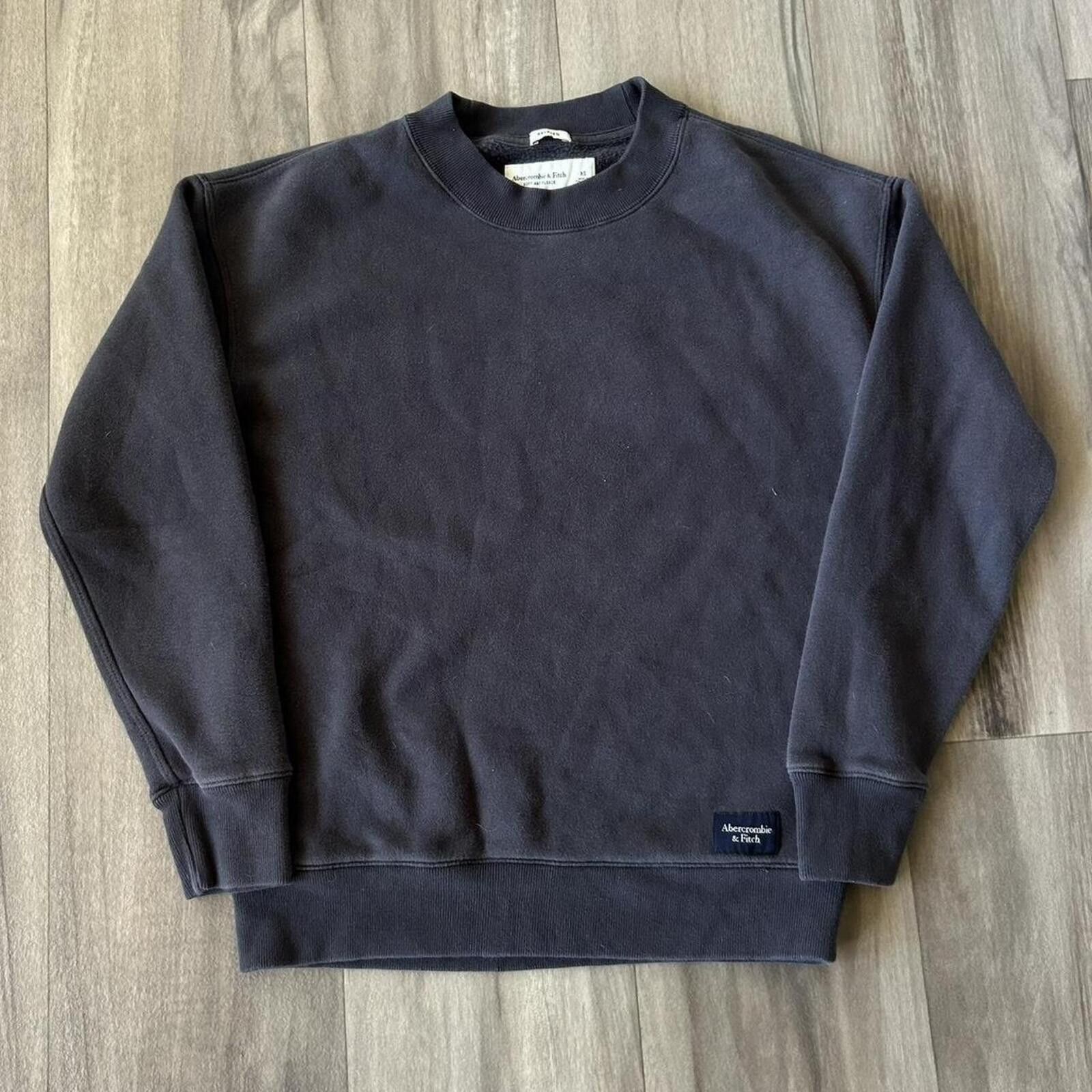 Abercrombie & Fitch Abercrombie and Fitch Dark Grey Sweatshirt Crewneck size XS Size XS / US 0-2 / IT 36-38 - 1 Thumbnail