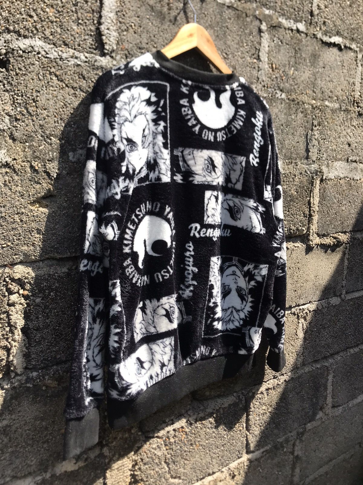 Anime Demon Slayer Kimetsu No Yaiba Sweatshirt Full Print Size US L / EU 52-54 / 3 - 8 Thumbnail