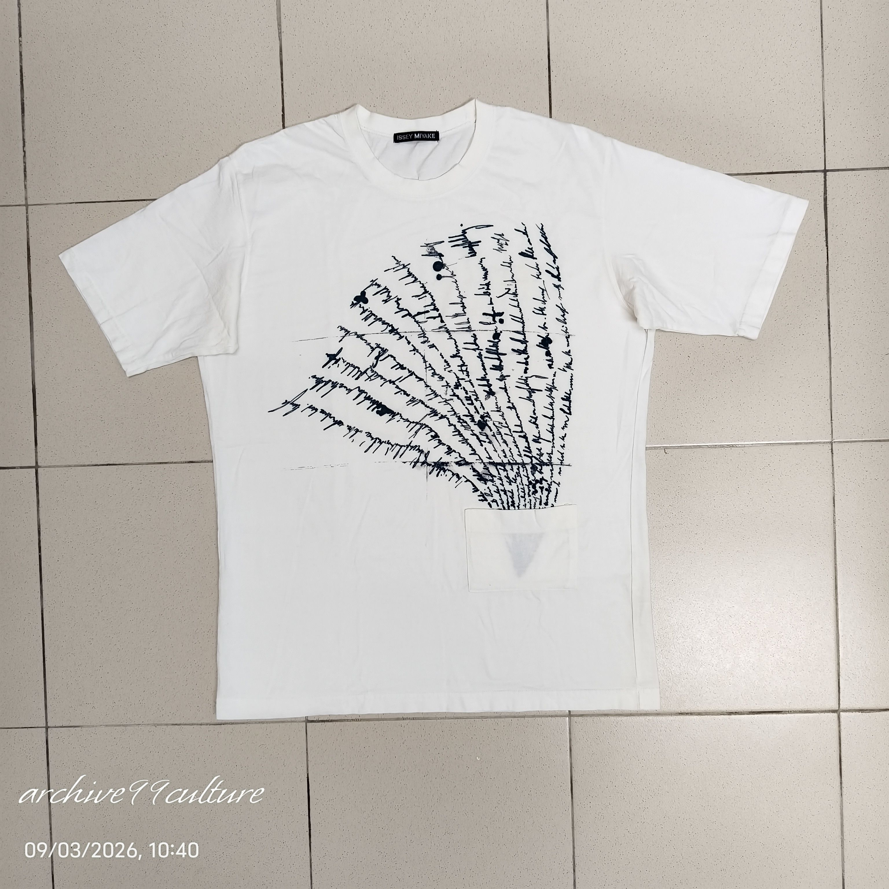Issey Miyake ISSEY MIYAKE "Handwritten Script" Graphic Pocket Tee Archive Size US M / EU 48-50 / 2 - 1 Thumbnail