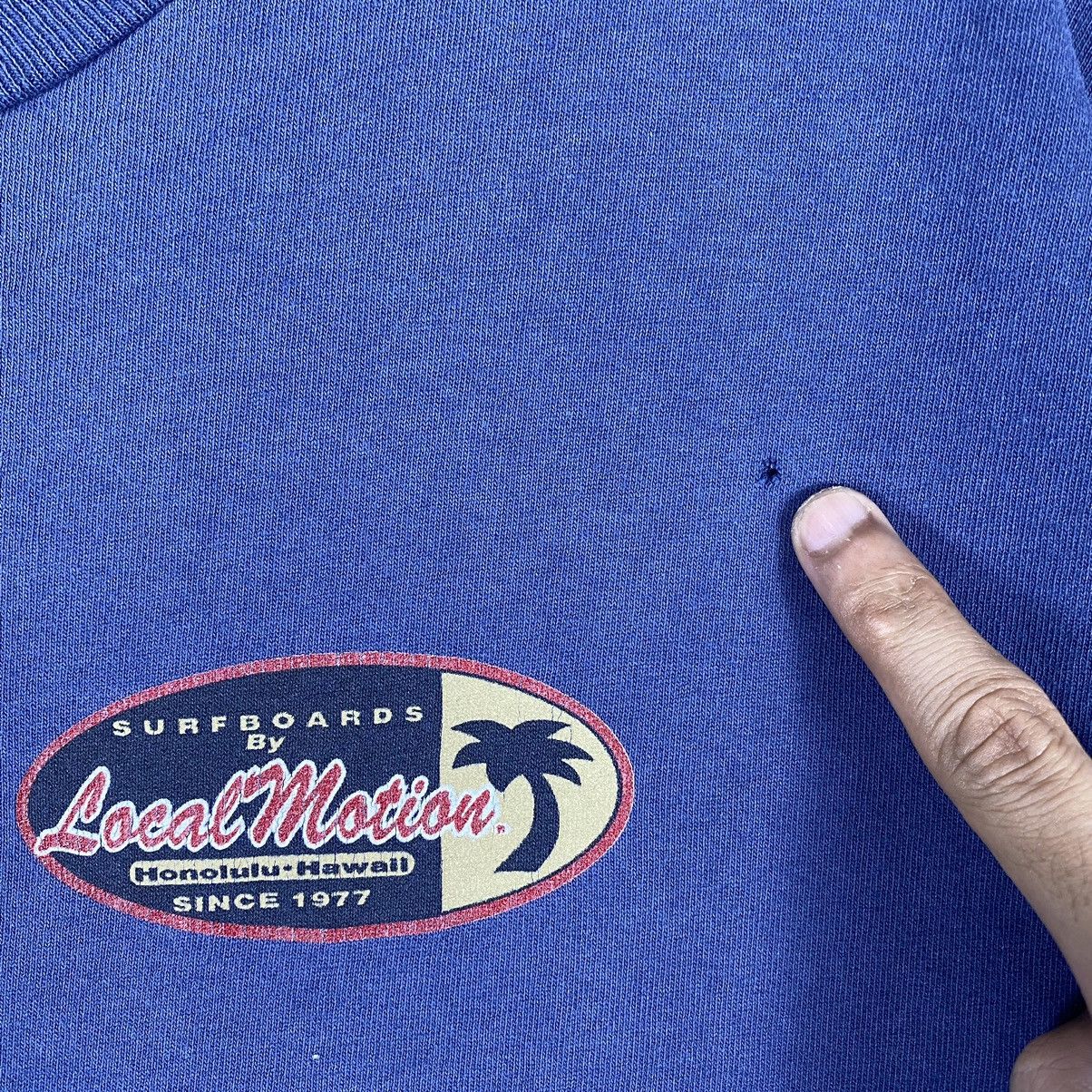 Vintage Vintage 90's LOCAL MOTION SURFBOARDS Honolulu-Hawaii Tee Size US L / EU 52-54 / 3 - 8 Thumbnail