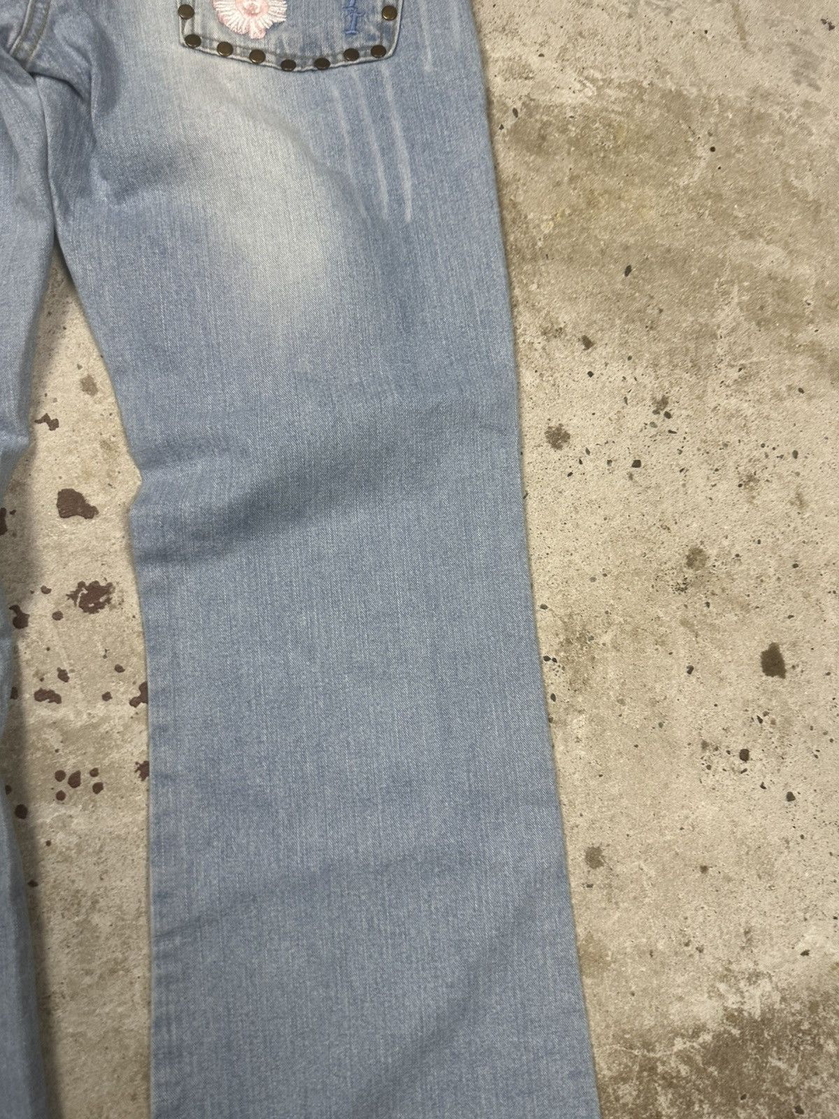 Dolce & Gabbana 2000s Dolce & Gabbana Hawaii Embroidery Bootcut Jeans Studs Size 32" / US 10 / IT 46 - 16 Thumbnail