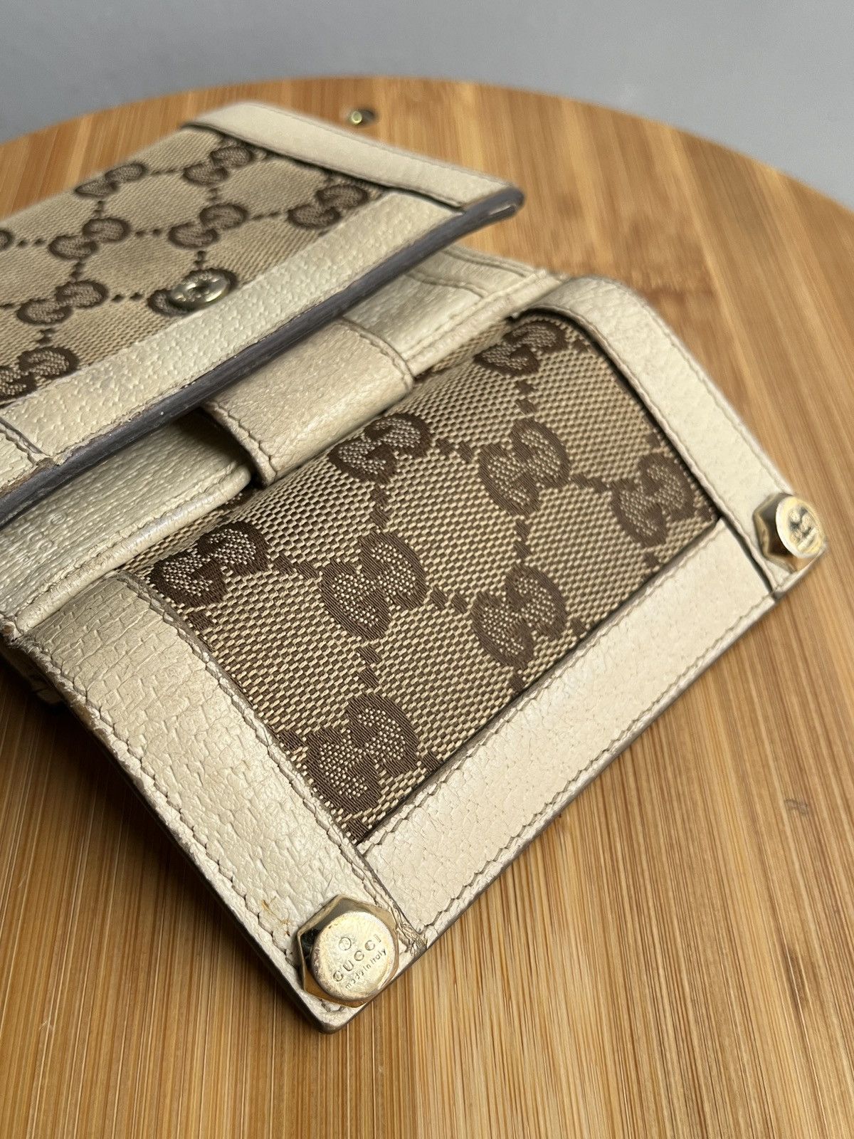 Gucci Gucci Beige/Off White GG Canvas and Leather Compact Wallet Size ONE SIZE - 9 Thumbnail