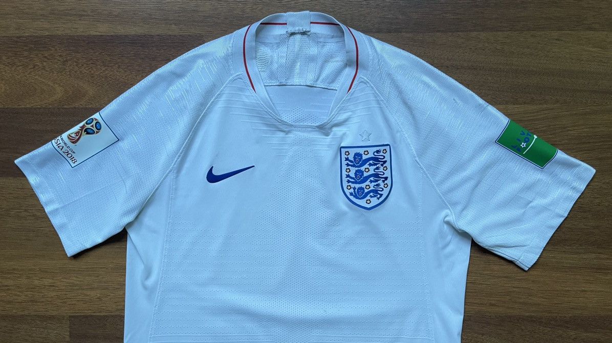 ENGLAND NIKE VAPORKNIT 2018 WORLD CUP FOOTBALL HOME JERSEY