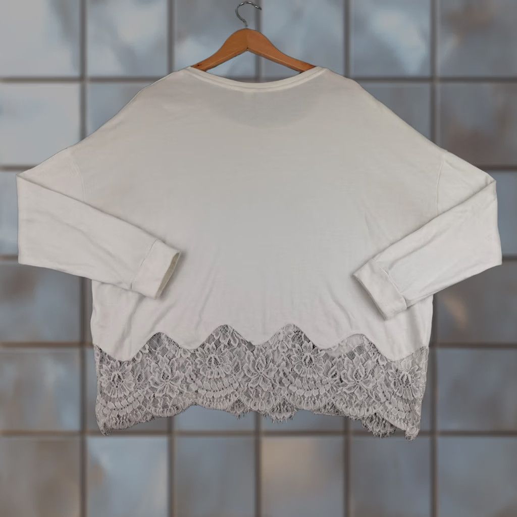 Vintage Alya Sweatshirt Womens L White Lace Trim Pullover Round Neck Knit Lightweight All Seasons Casual Womens Size L / US 10 / IT 46 - 1 Thumbnail