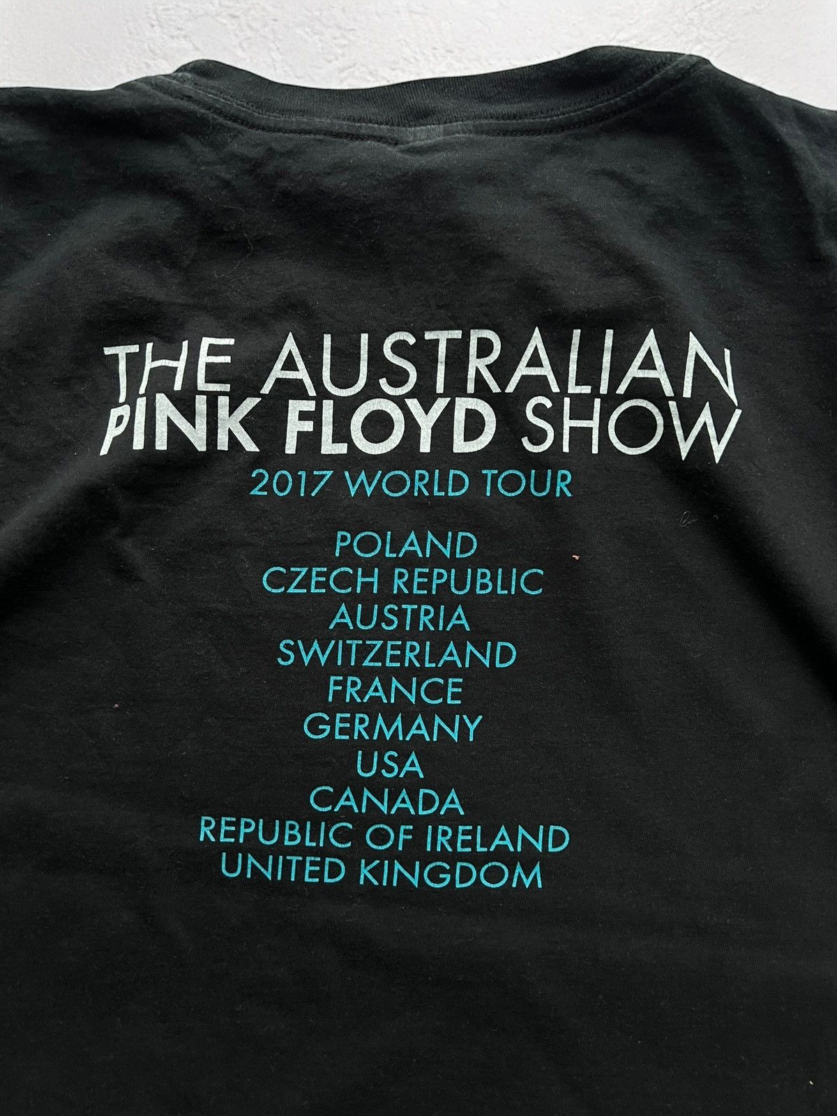 Pink Floyd × Vintage PINK FLOYD 2017 WORLD TOUR VINTAGE rock band y2k tee t shirt Size US M / EU 48-50 / 2 - 2 Thumbnail