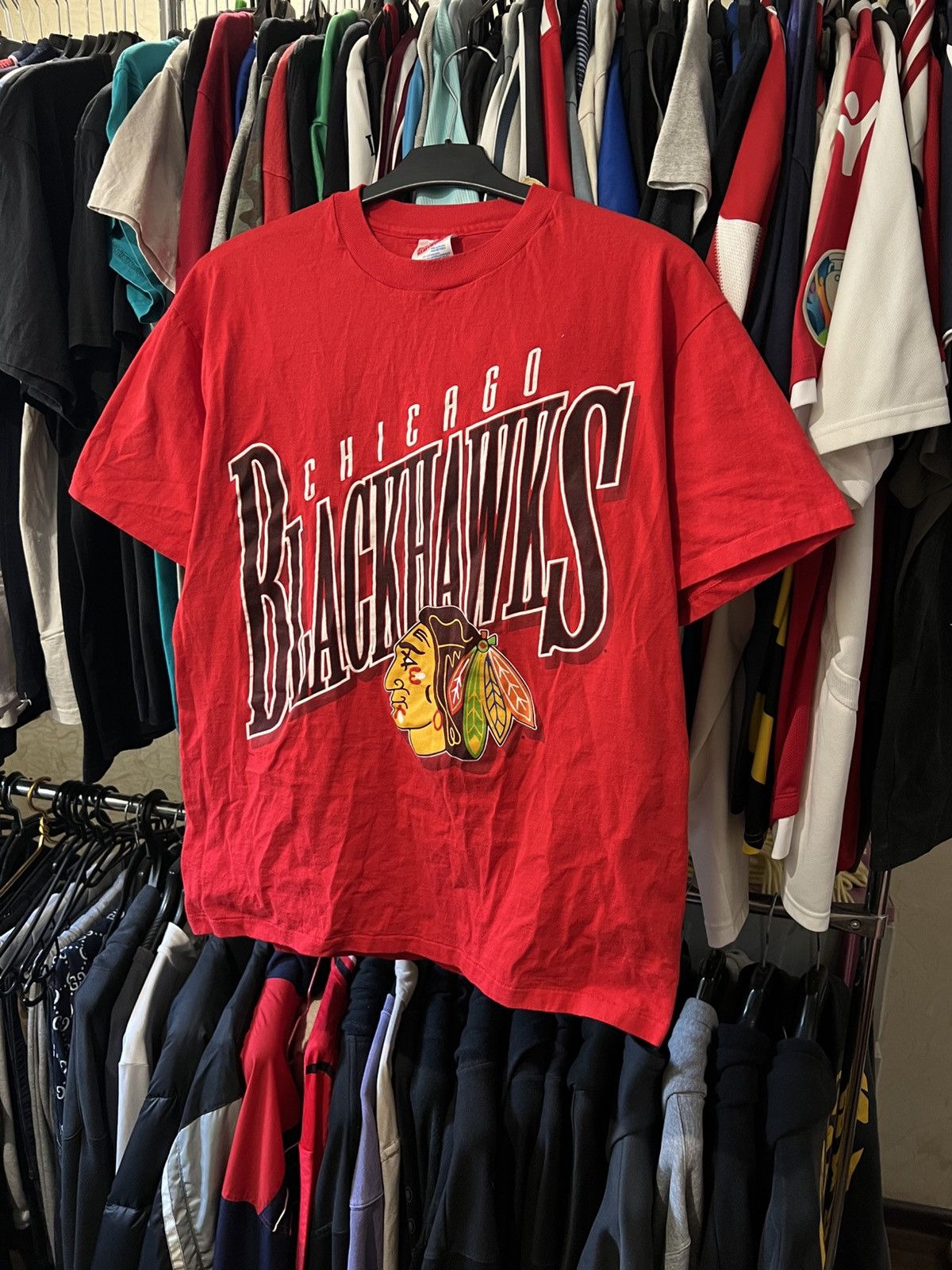 Band Tees VINTAGE CHICAGO BLACKHAWKS HANES SINGLE STITCH T SHIRT AOP Size US L / EU 52-54 / 3 - 1 Thumbnail
