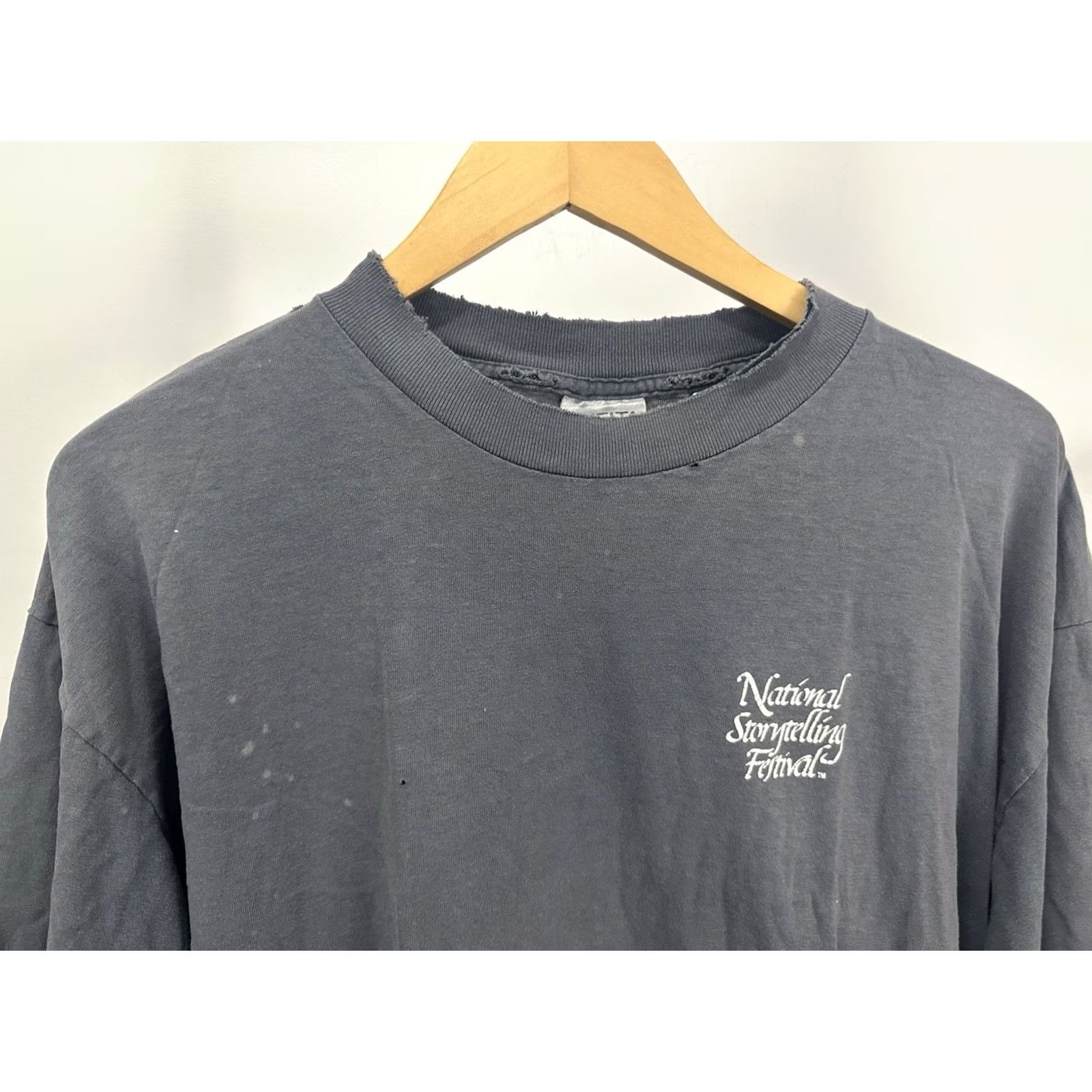 Vintage VINTAGE 90s National Storytelling Festival T-Shirt XL Black Mens Worn Thrashed Distressed Faded Size US XL / EU 56 / 4 - 4 Thumbnail