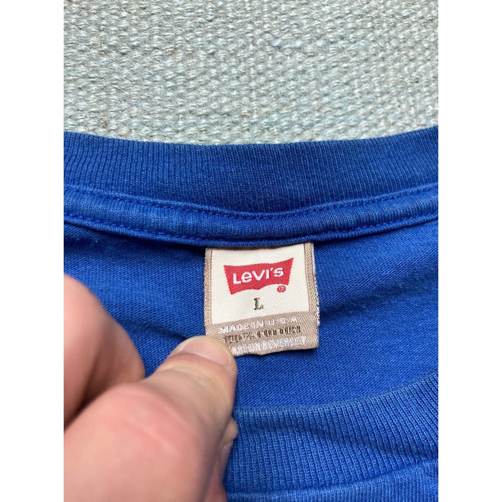 Levi's VINTAGE Levi’s T-Shirt Blue 90s Made in USA Cotton Adult Large Mens Size US L / EU 52-54 / 3 - 4 Thumbnail