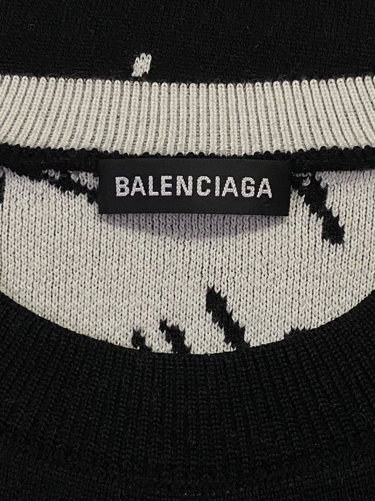 Balenciaga Balenciaga Wool Scribble Logo Sweater Size US M / EU 48-50 / 2 - 13 Thumbnail