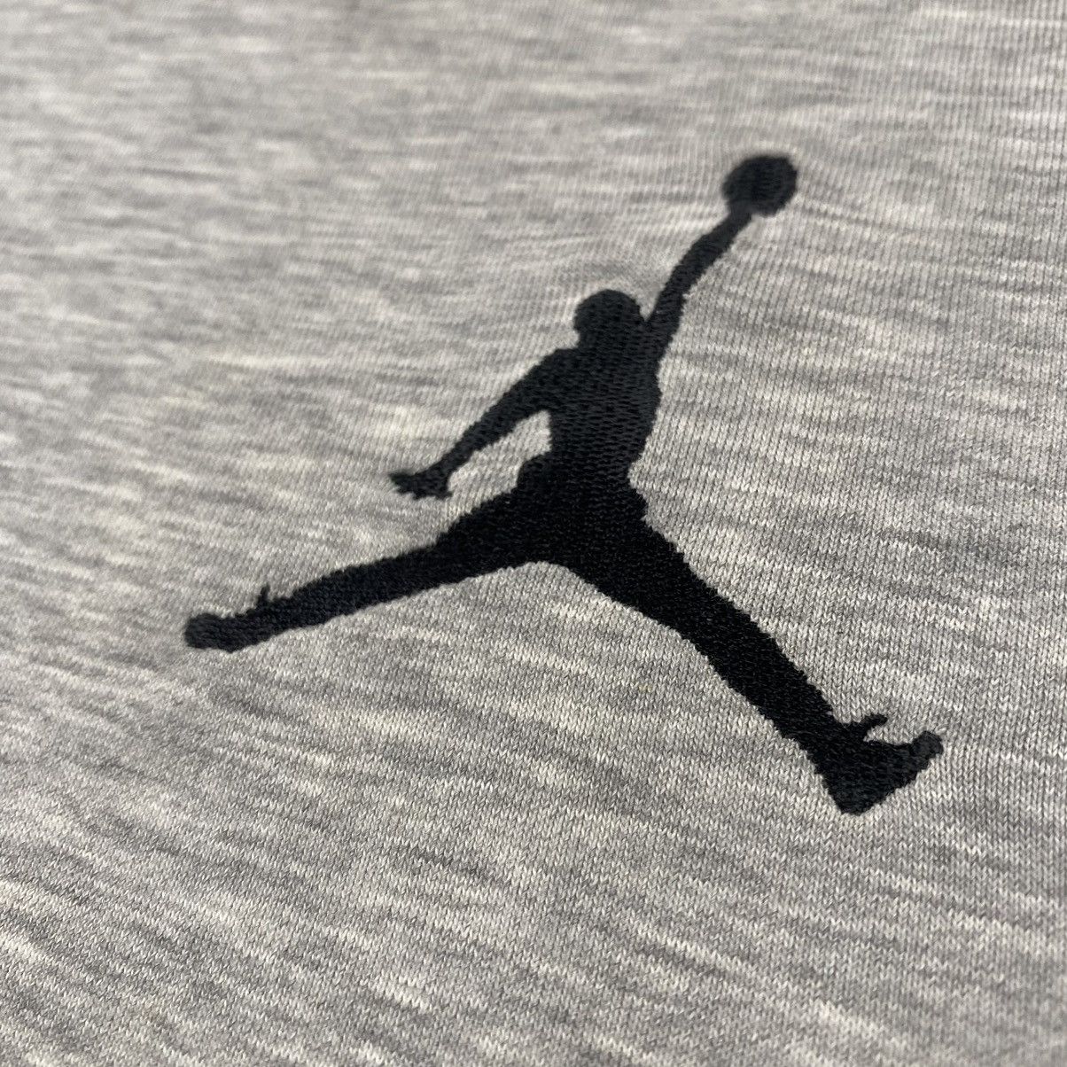 Jordan Brand × Nike y2k Nike Air Jordan Center Logo Tee Size US L / EU 52-54 / 3 - 3 Thumbnail