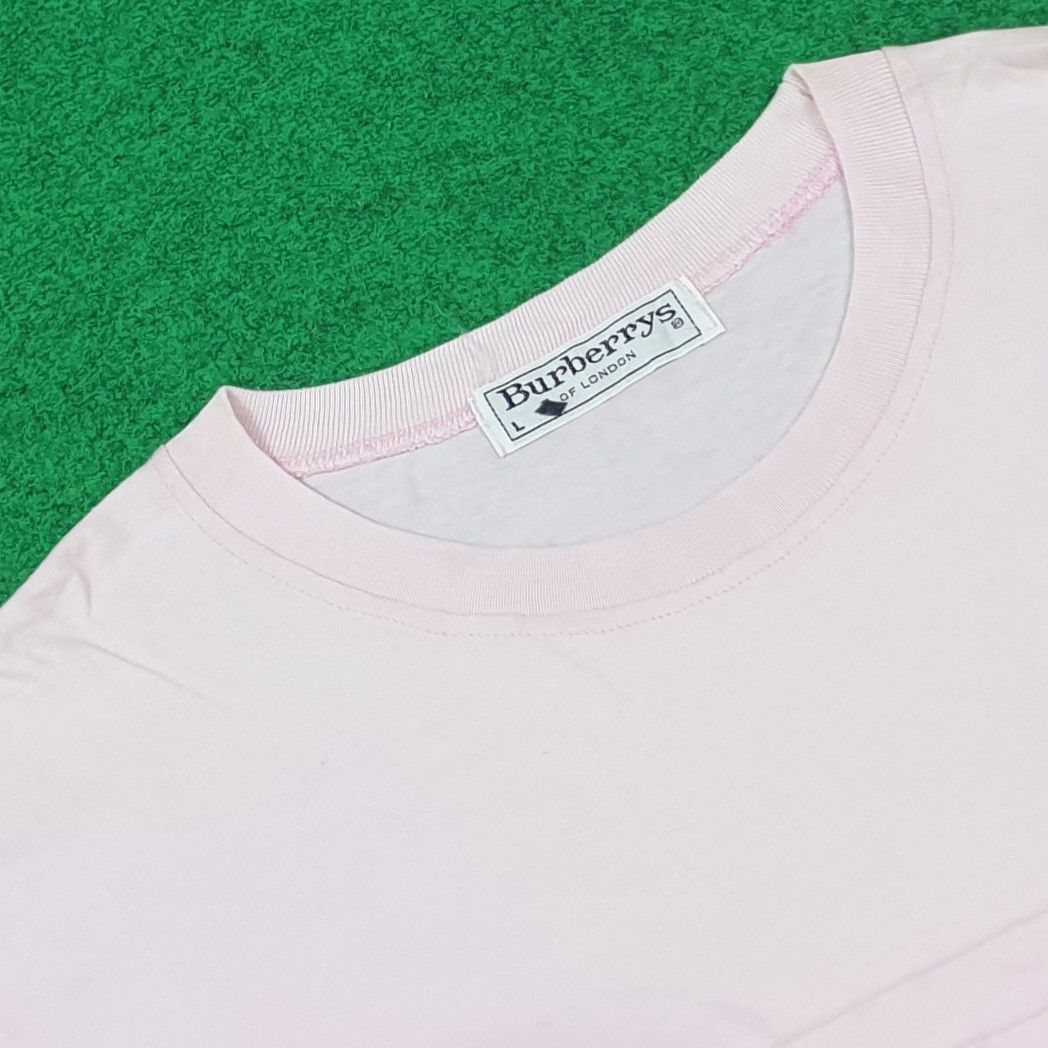 Burberry Vintage Burberrys of London Spell Out Tshirt C285N63 Size US M / EU 48-50 / 2 - 5 Thumbnail