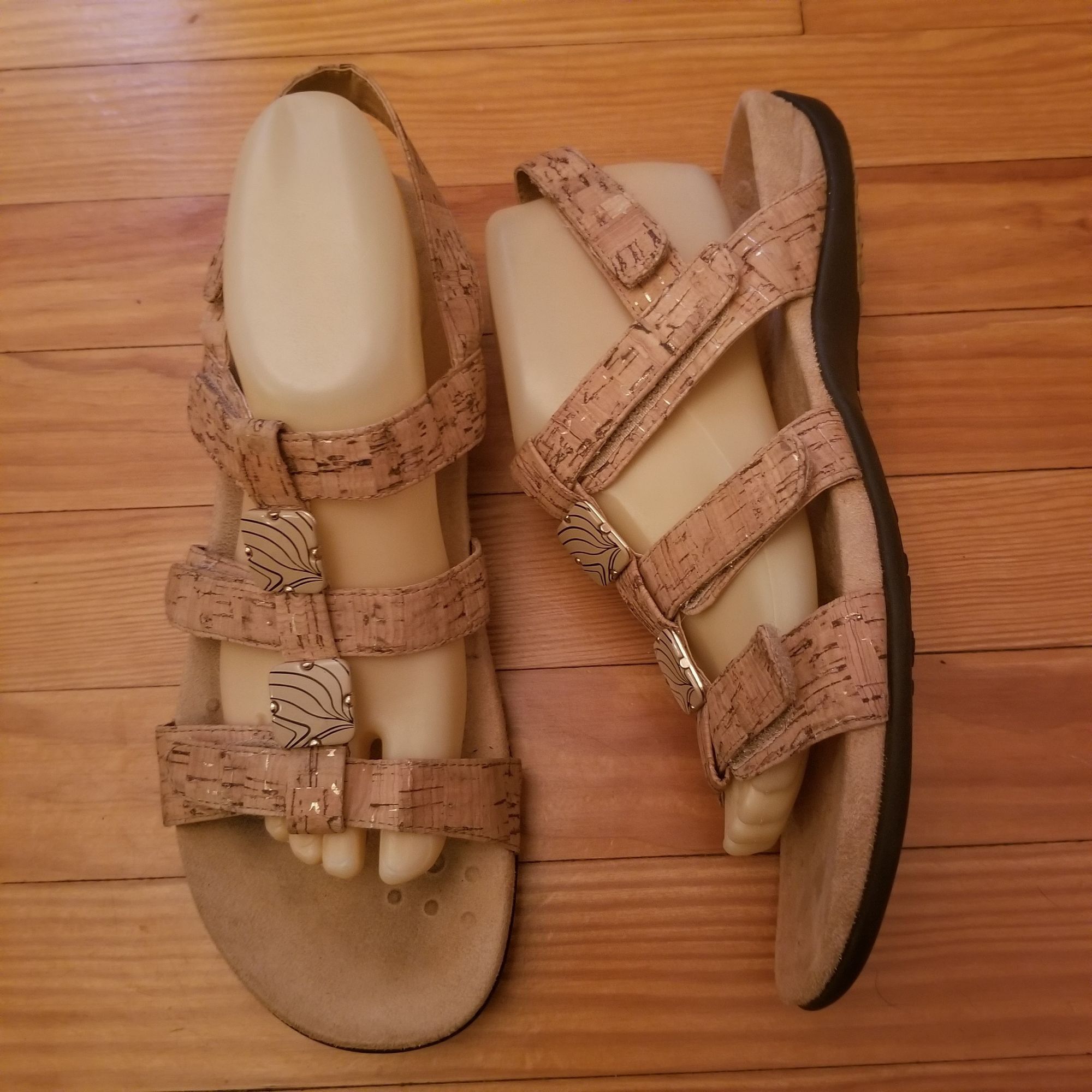 Vionic Vionic 10 Tan AMBER Comfort Shoes Leather Sandals Adjustable Size US 10 / IT 40 - 1 Thumbnail