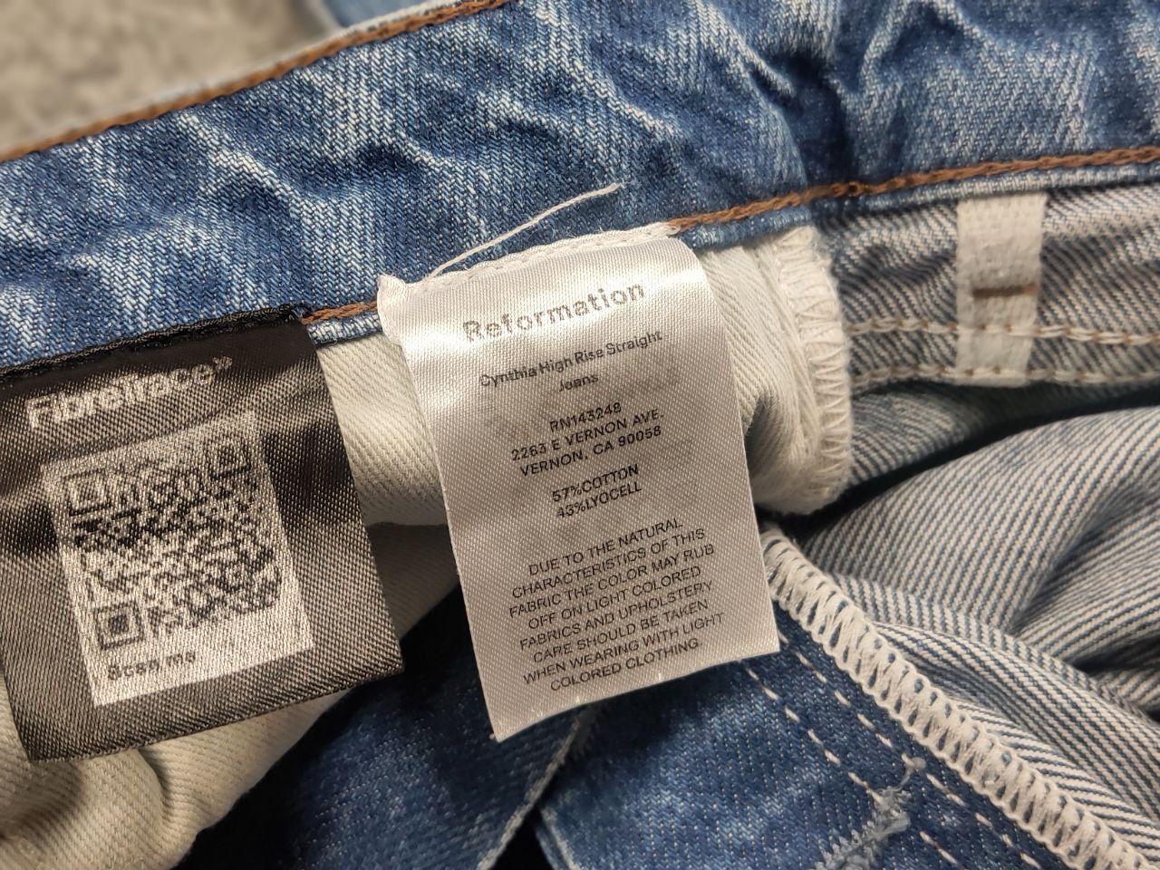 Reformation Reformation design jeans cynthia high rise Straight Denim Size 31" - 11 Thumbnail