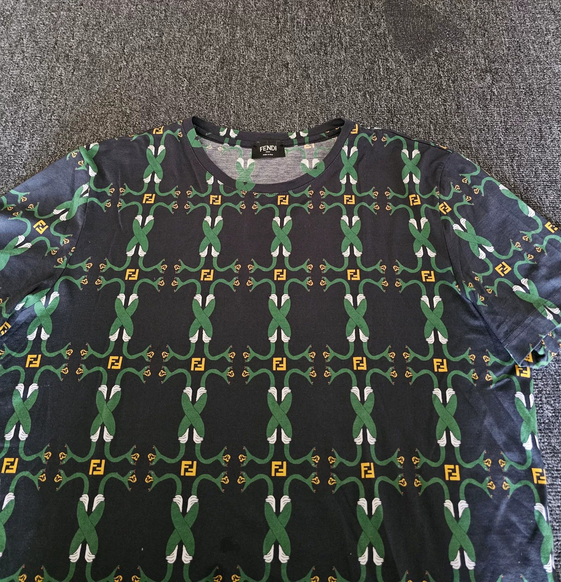 Fendi fendi logo printed short sleeve t-shirt Size US L / EU 52-54 / 3 - 1 Thumbnail