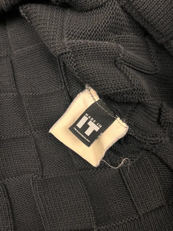Versace 2000s Versace Black Waffled Textured Polo Size US M / EU 48-50 / 2 - 9 Thumbnail