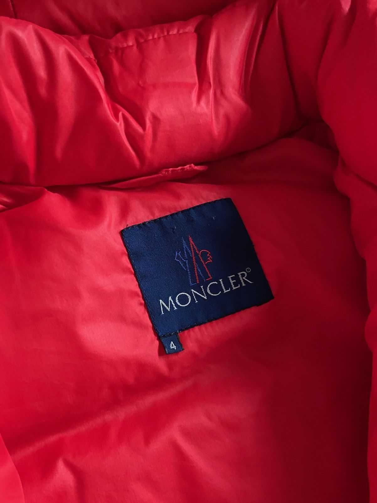 Moncler Vintage Moncler Grenoble Red Down Hooded Puffer Jacket Size L / US 10 / IT 46 - 21 Thumbnail