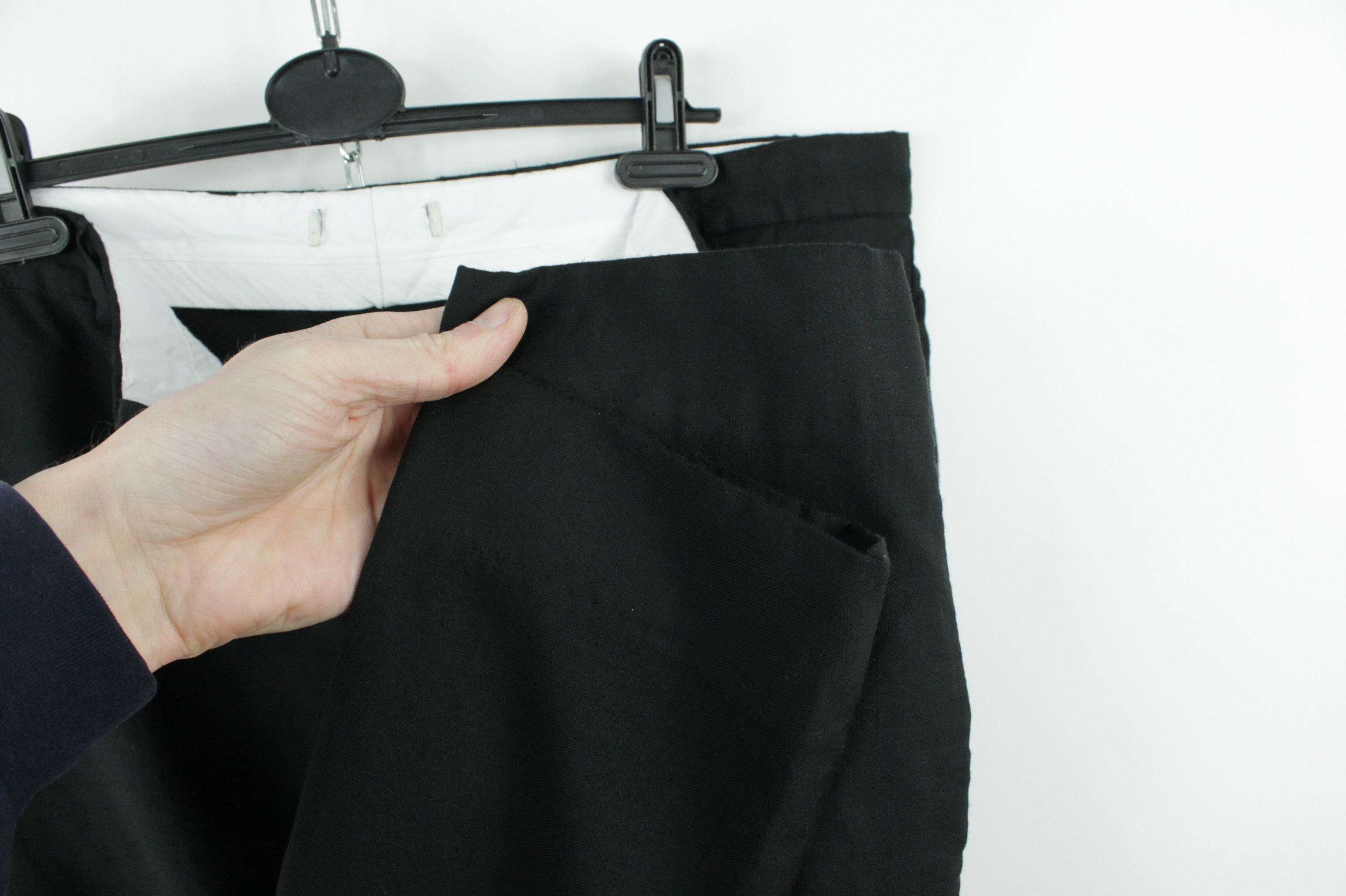 Bottega Veneta Bottega Veneta Slim Fit Casual Black Wool Pants Size US 38 / EU 54 - 4 Thumbnail