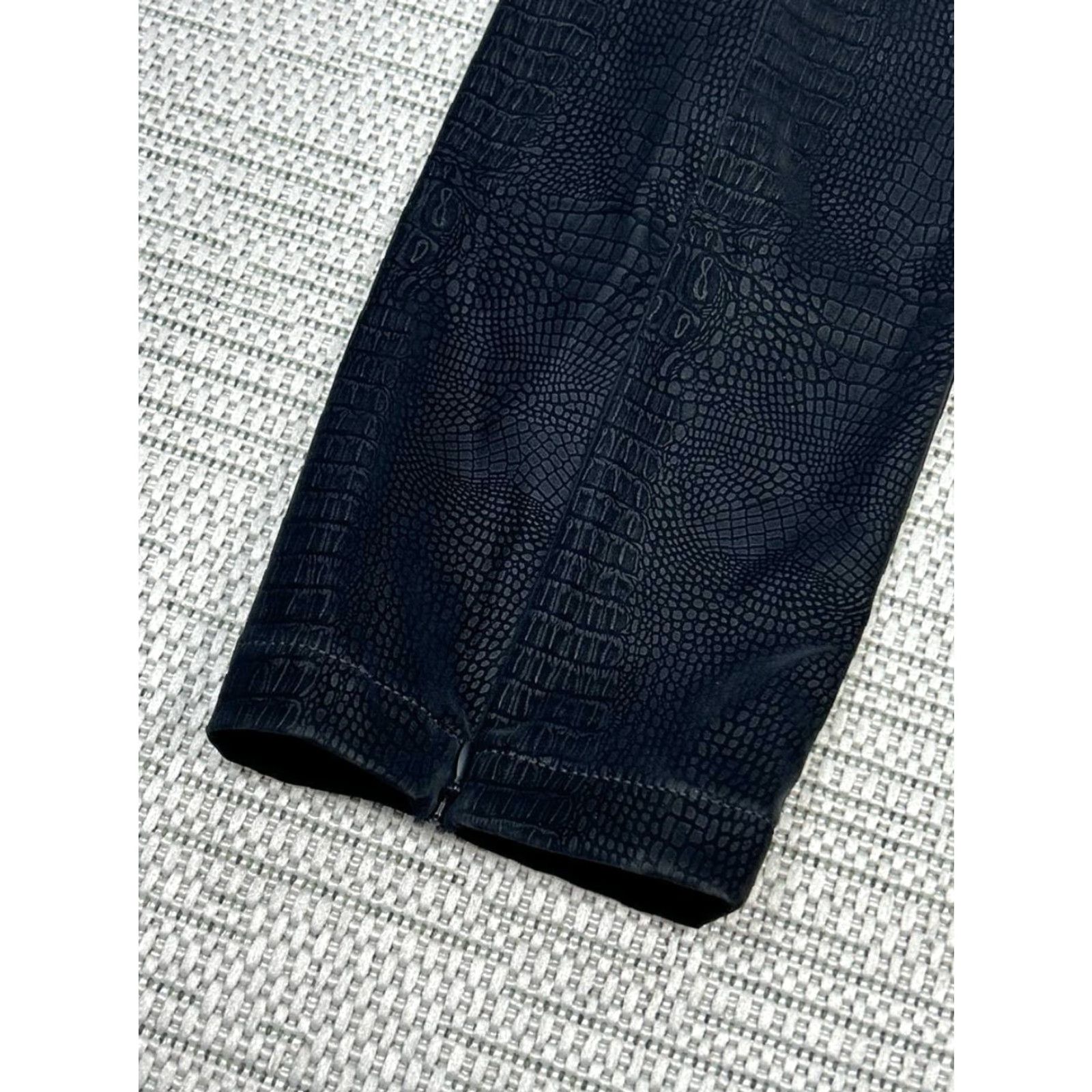 Good American Good American Pants Womens 2 Black Faux Snakeskin Straight Ankle High Rise Flat Front Size 2 Womens Black Pants Size 26" / US 2 / IT 38 - 4 Thumbnail