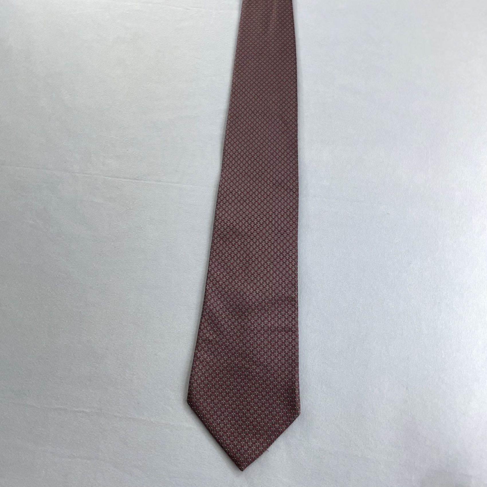 Sperry VINTAGE Necktie Perry Ellis Woven Silk Tie Art Deco Chain Gray Red Exec 4x61 Mens Tie Silk Woven Vintage 90s USA Size ONE SIZE - 4 Thumbnail