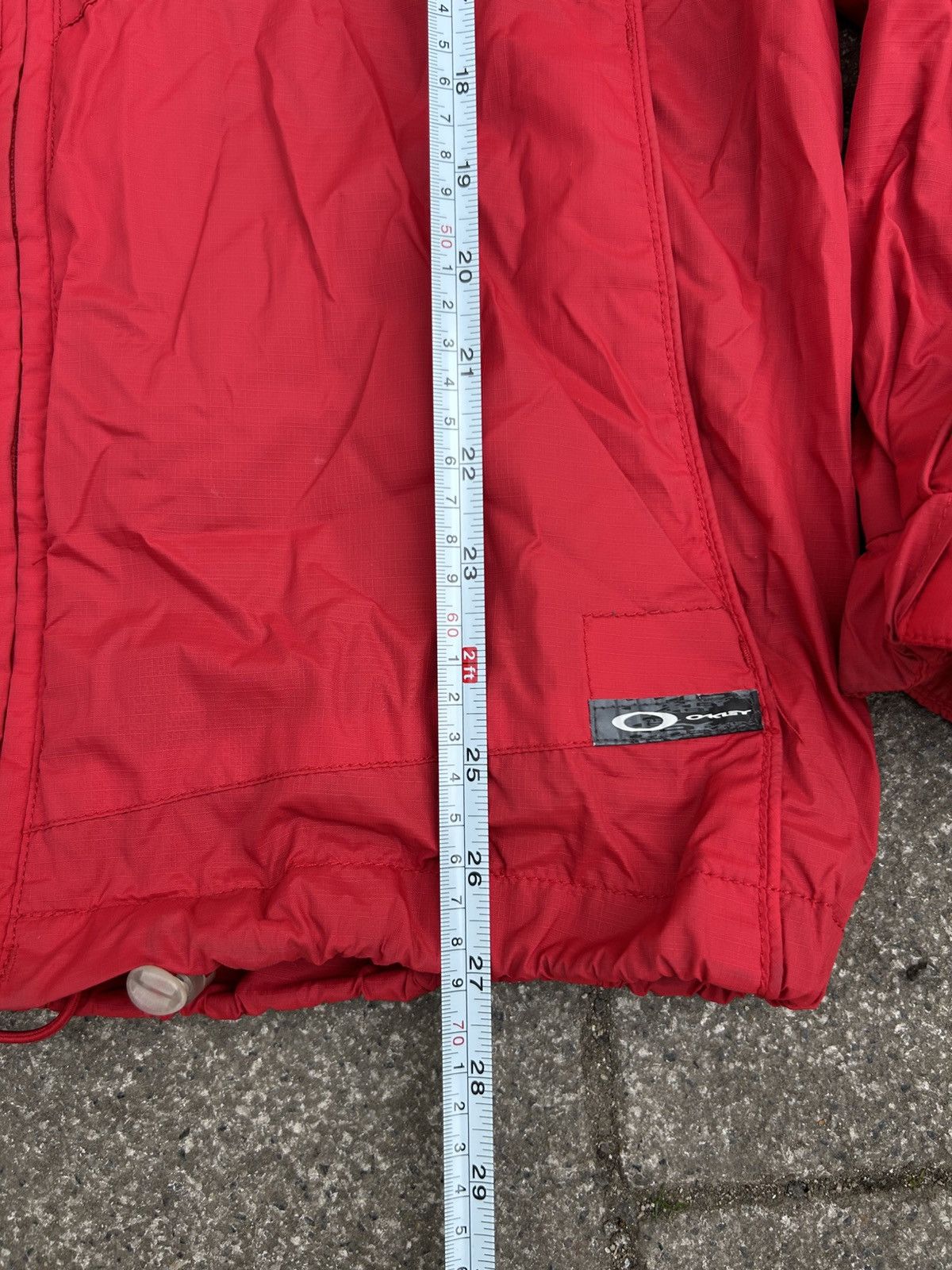 Oakley Oakley Vintage red Hooded Windbreaker Jacket with big Logo Size US S / EU 44-46 / 1 - 18 Thumbnail