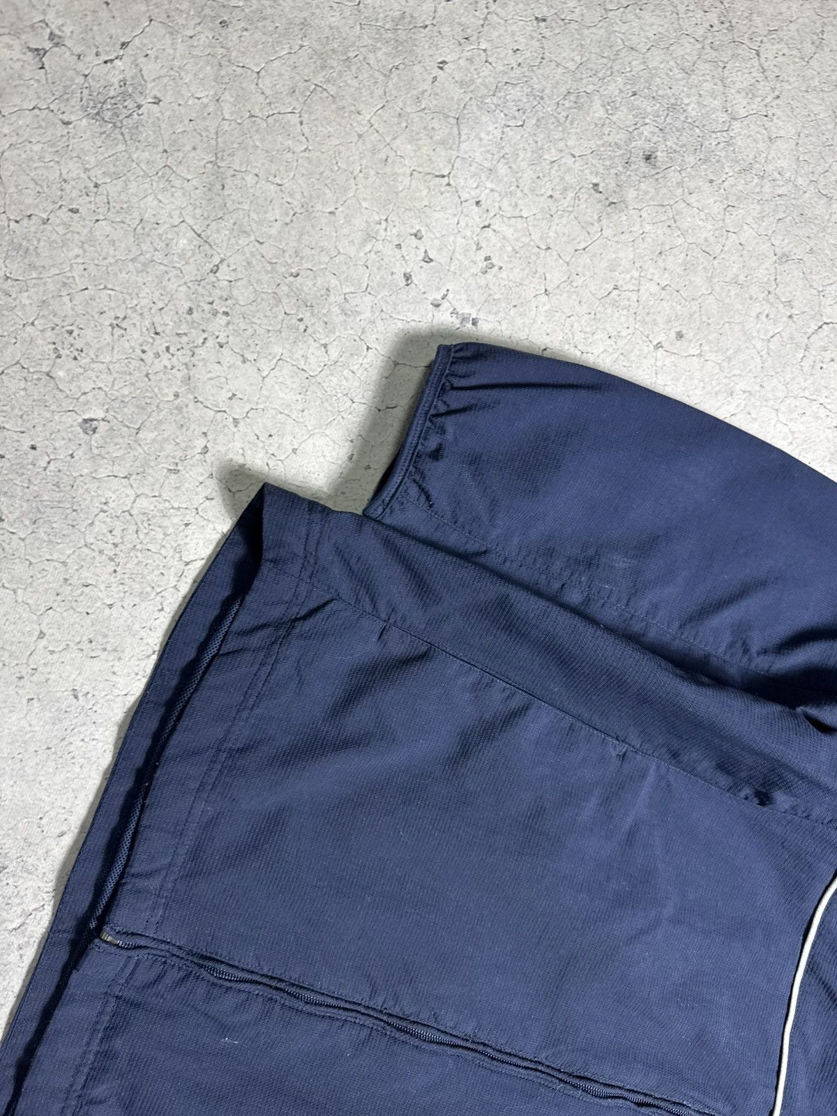 Nike Nike Navy Nylon Track Suit Vintage Jacket & Pants Size XL Size US XL / EU 56 / 4 - 3 Thumbnail