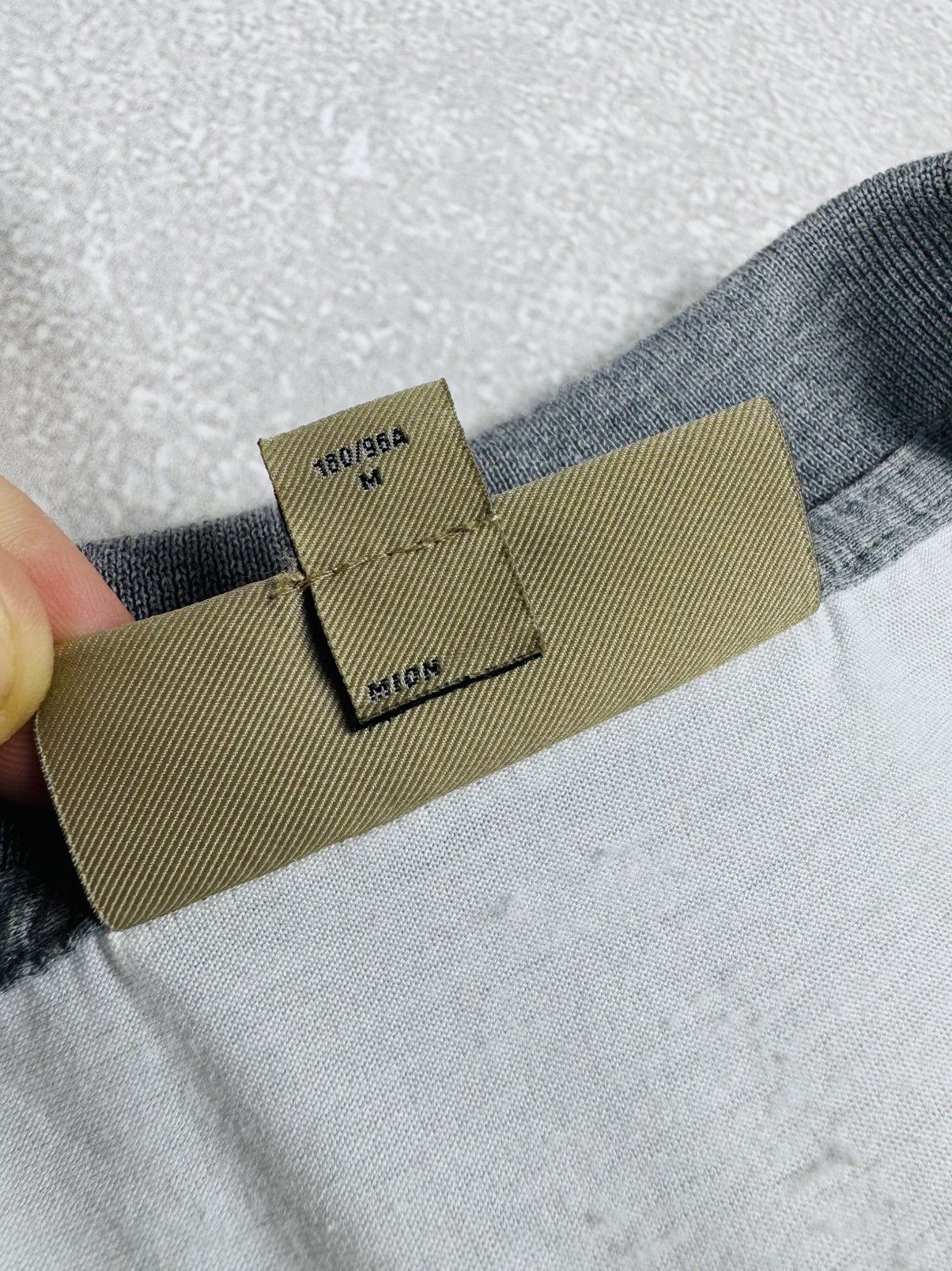 Burberry Burberry London England White Short Sleeve Polo Logo size M Size US M / EU 48-50 / 2 - 10 Thumbnail
