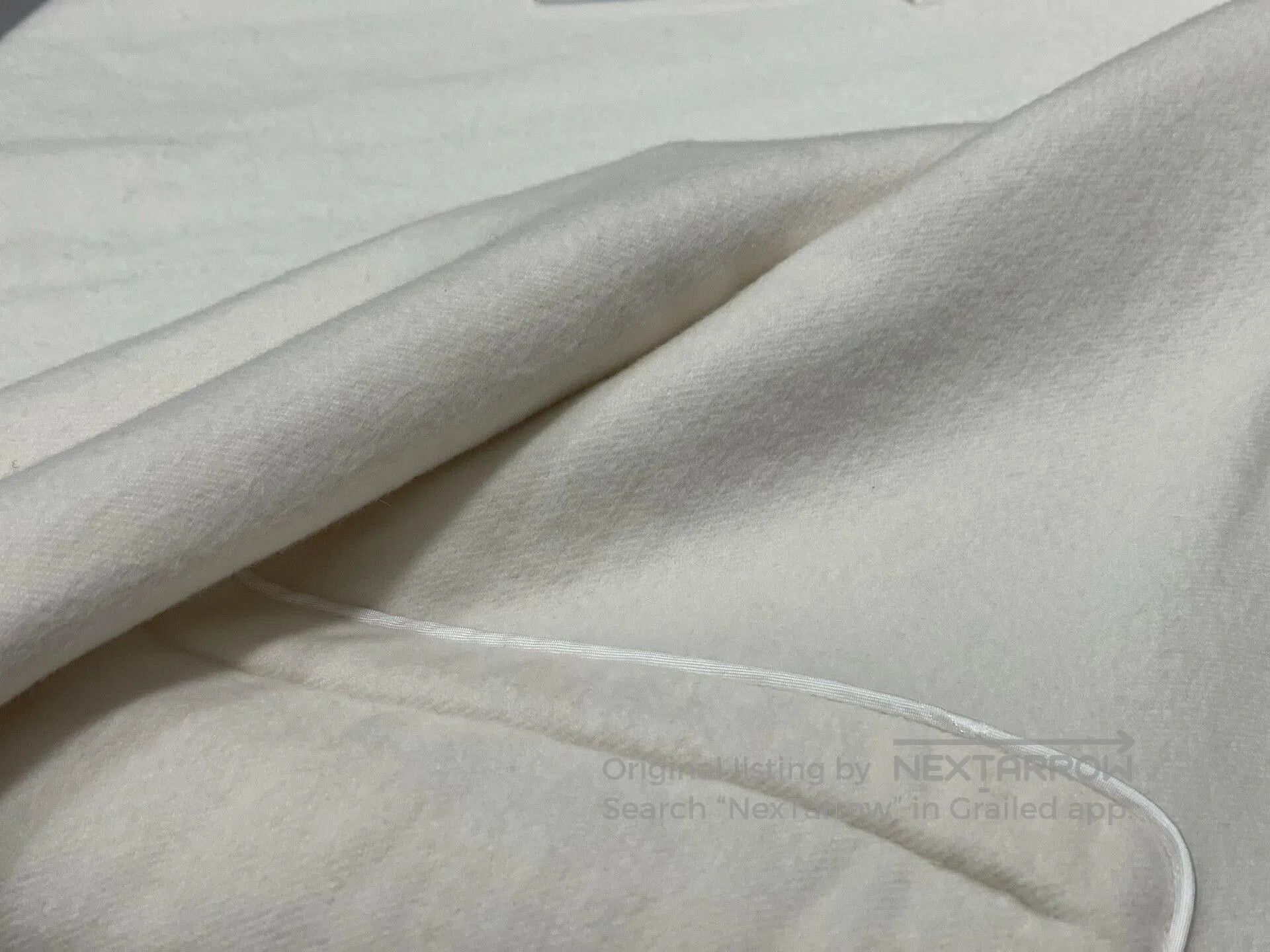Hermes Hermes Off-White Cashmere Short Coat. Size US S / EU 44-46 / 1 - 6 Thumbnail