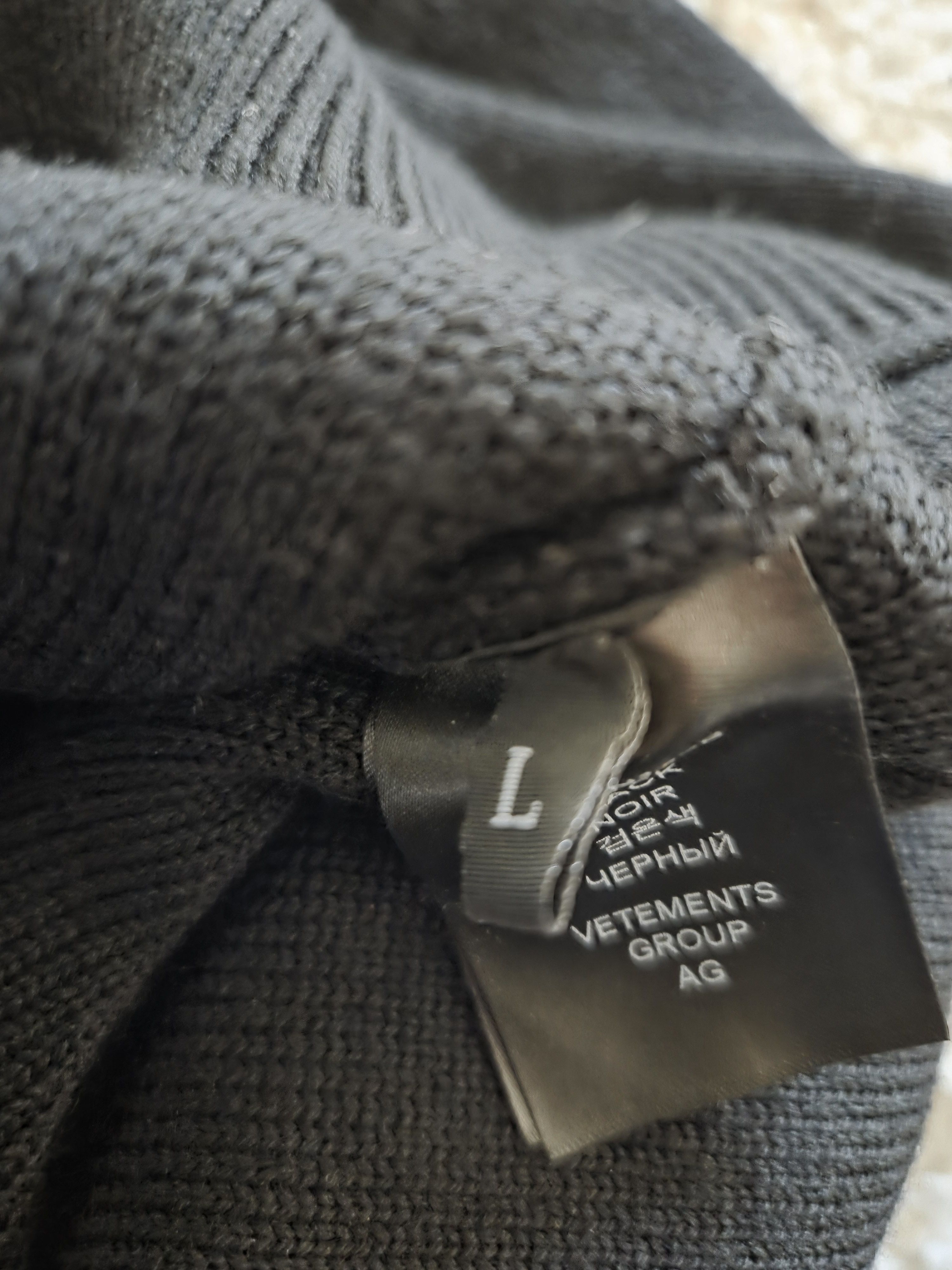 Vetements Vetements Pullover, Merinowolle, Black Size US L / EU 52-54 / 3 - 6 Thumbnail