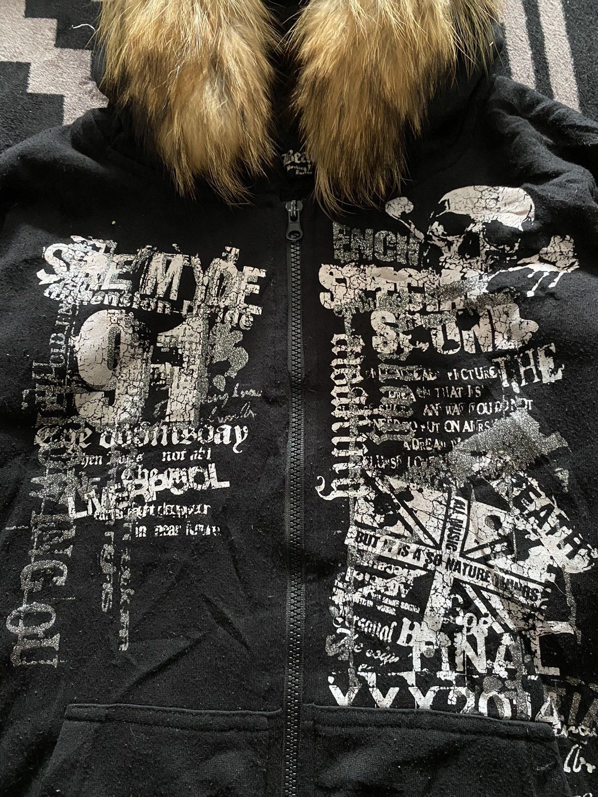 Isamu Katayama Backlash Beaumere gothic poem faux fur hoodie Size US L / EU 52-54 / 3 - 4 Thumbnail