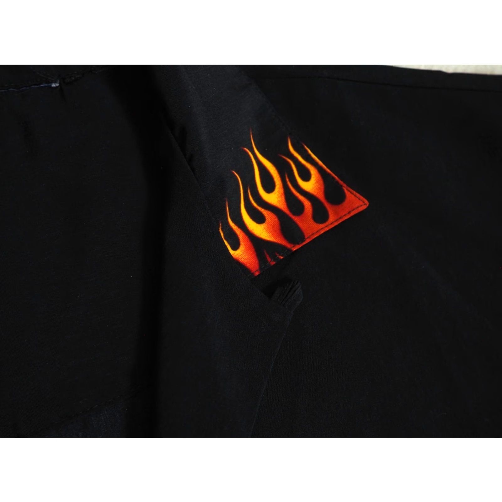 Vintage VINTAGE Silverpoint Shirt Mens M Baggy Graphic Print Grunge 2000s Y2k Black Flames Button Short Sleeve Collared Relaxed Size US M / EU 48-50 / 2 - 8 Thumbnail